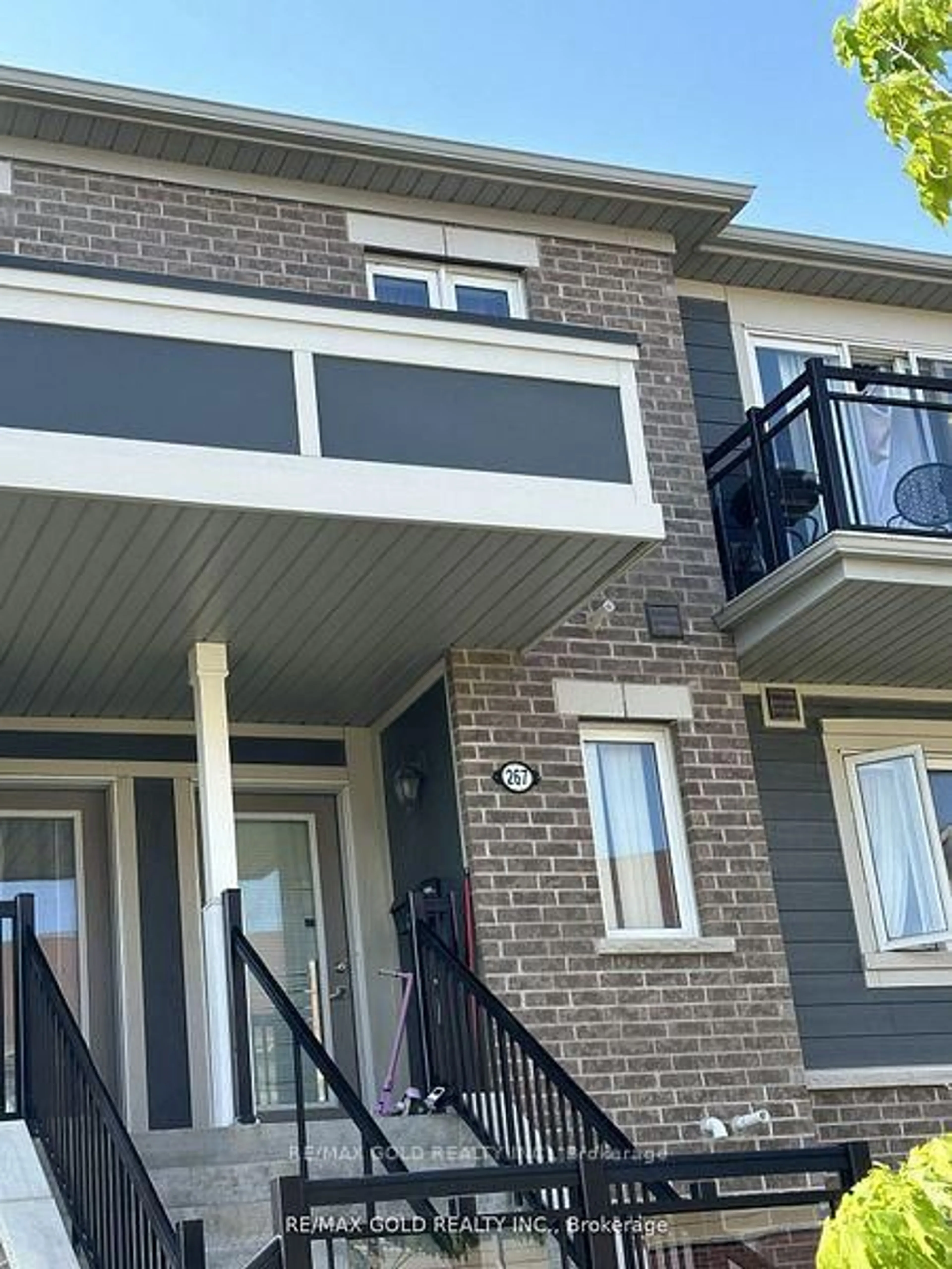 Home with brick exterior material, street for 250 Sunny Meadow Dr #267, Brampton Ontario L6R 3Y6