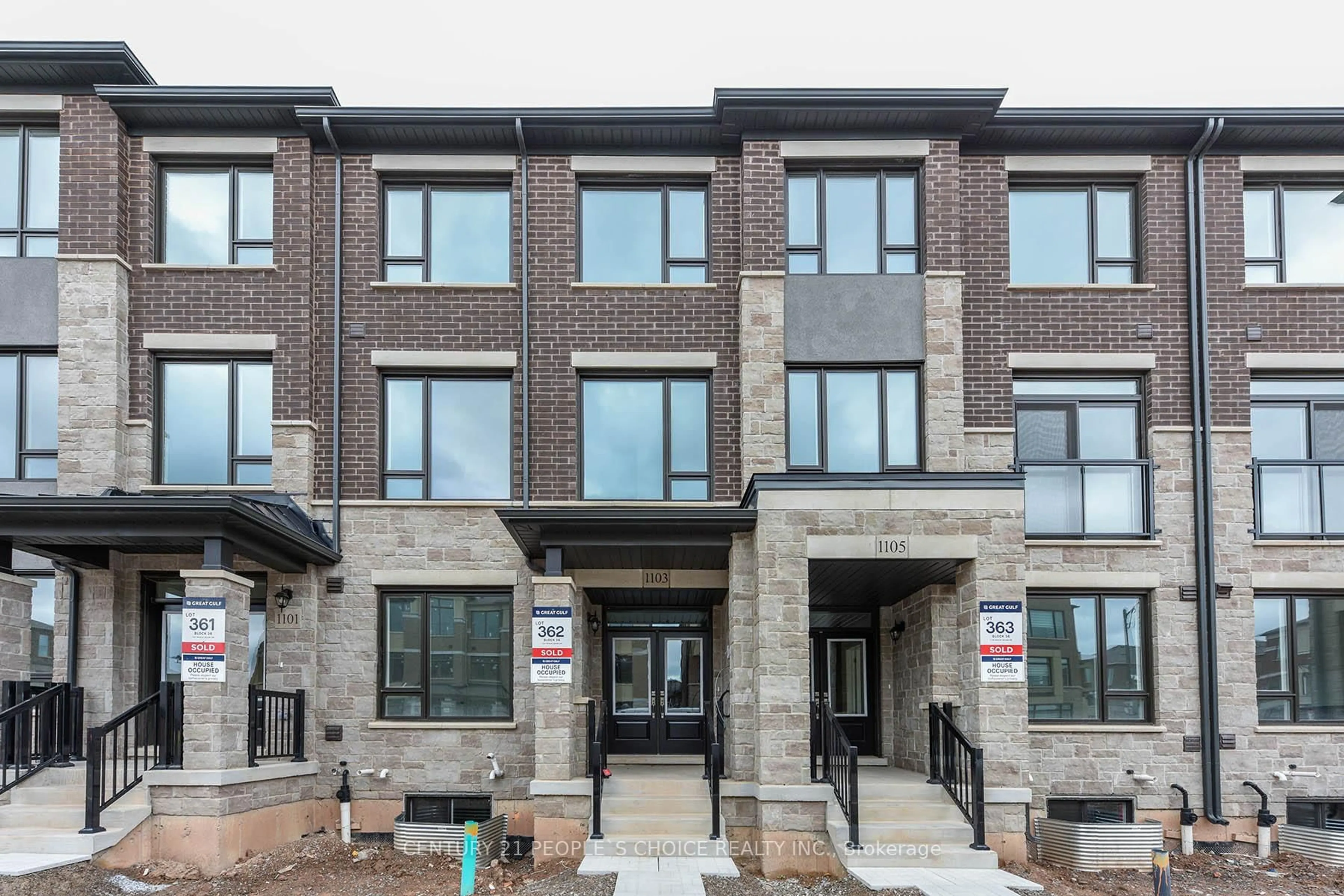 Home with brick exterior material, unknown for 1103 Wheat Boom Dr, Oakville Ontario L6H 8B9