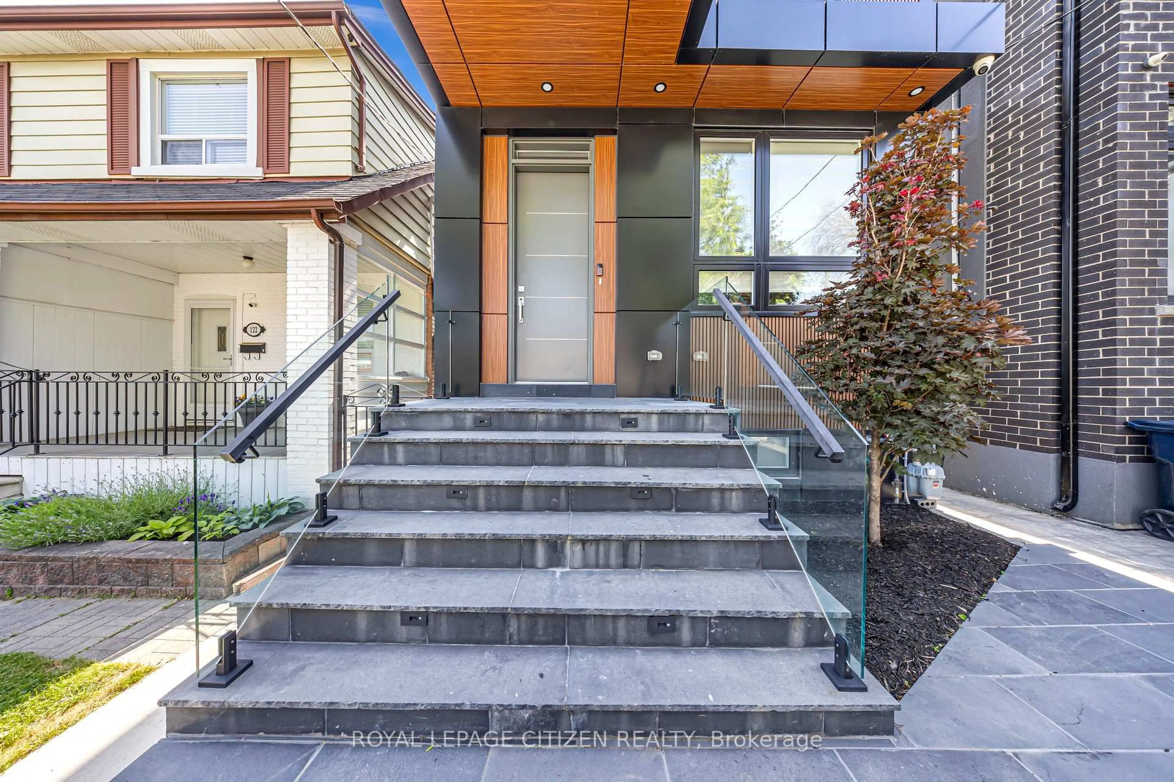 Unknown for 124 Caledonia Rd, Toronto Ontario M6E 4S7
