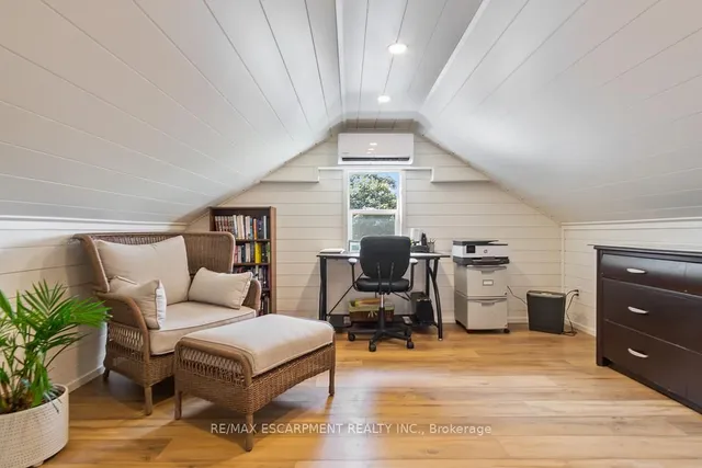 Additional property image - 1389 Olga Dr