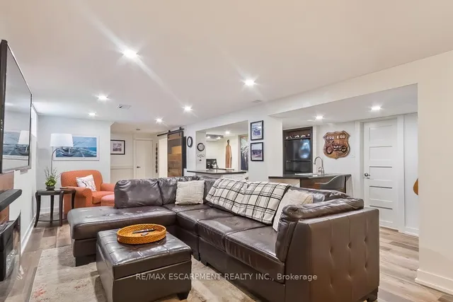 Additional property image - 1389 Olga Dr