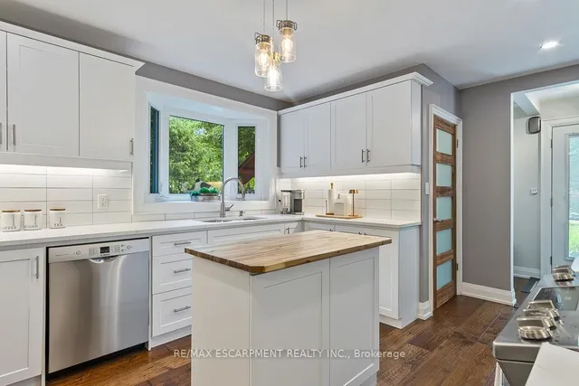 Additional property image - 1389 Olga Dr