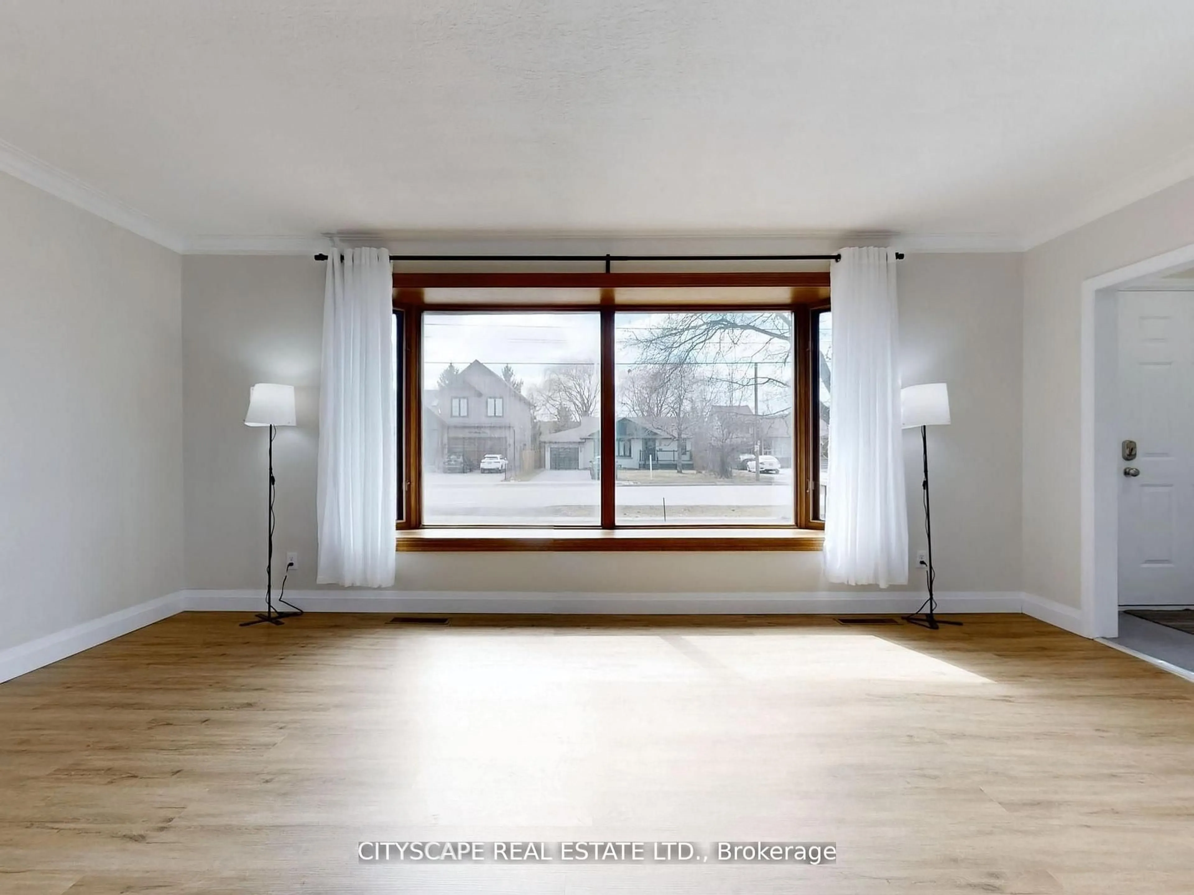 A pic of a room for 377 Martin St, Milton Ontario L9T 2R6