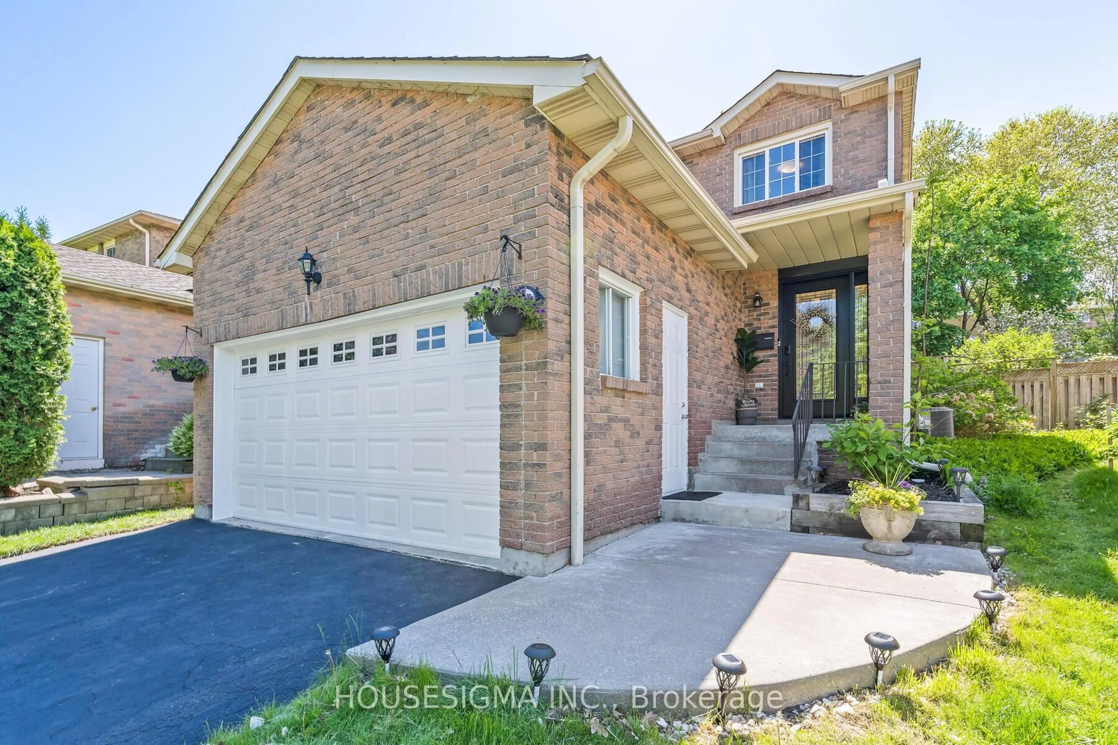 Home with brick exterior material, street for 4212 Powderhorn Cres, Mississauga Ontario L5L 3B9