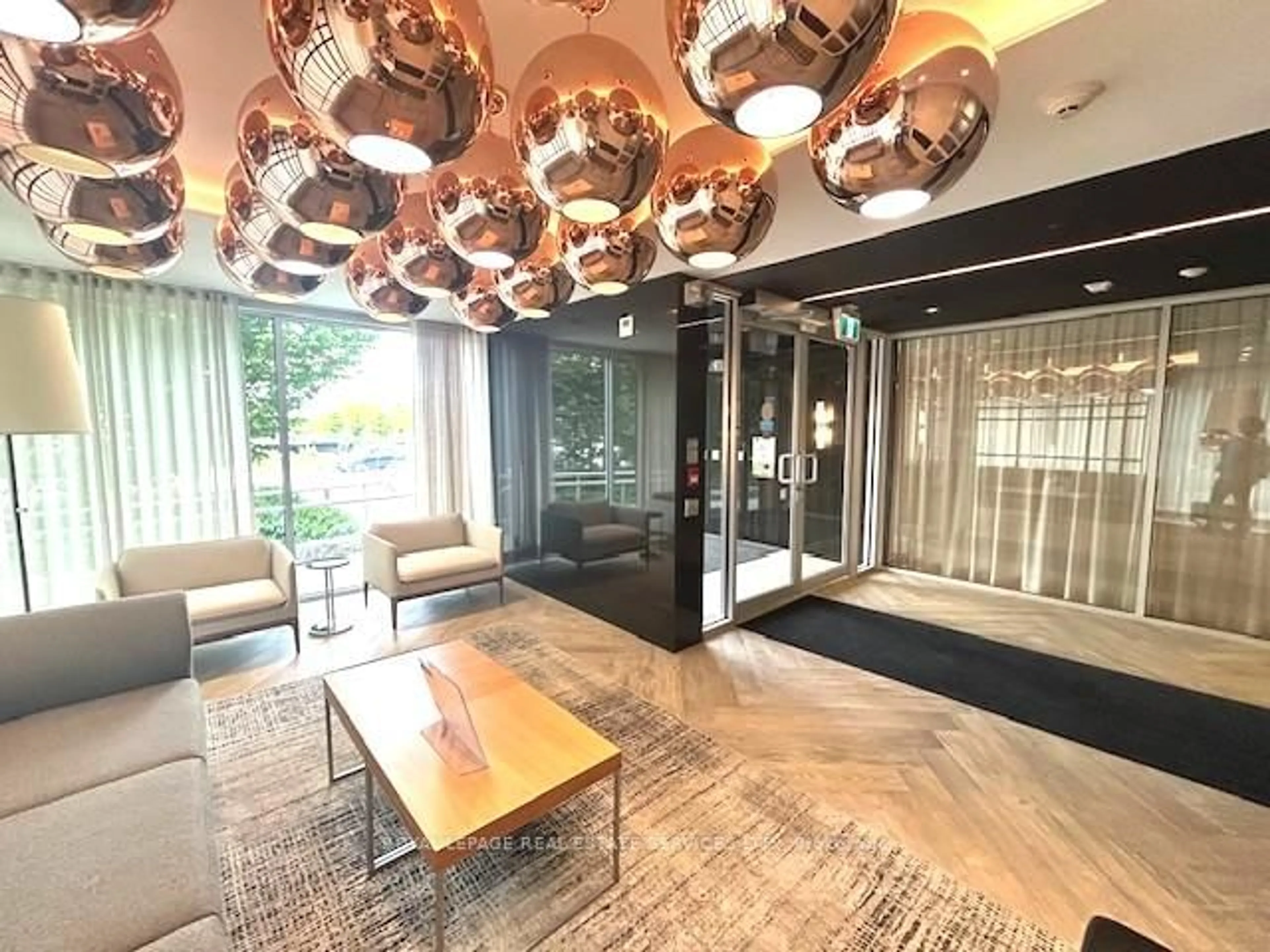 Lobby for 150 Sabina Dr #104, Oakville Ontario L6H 7C3