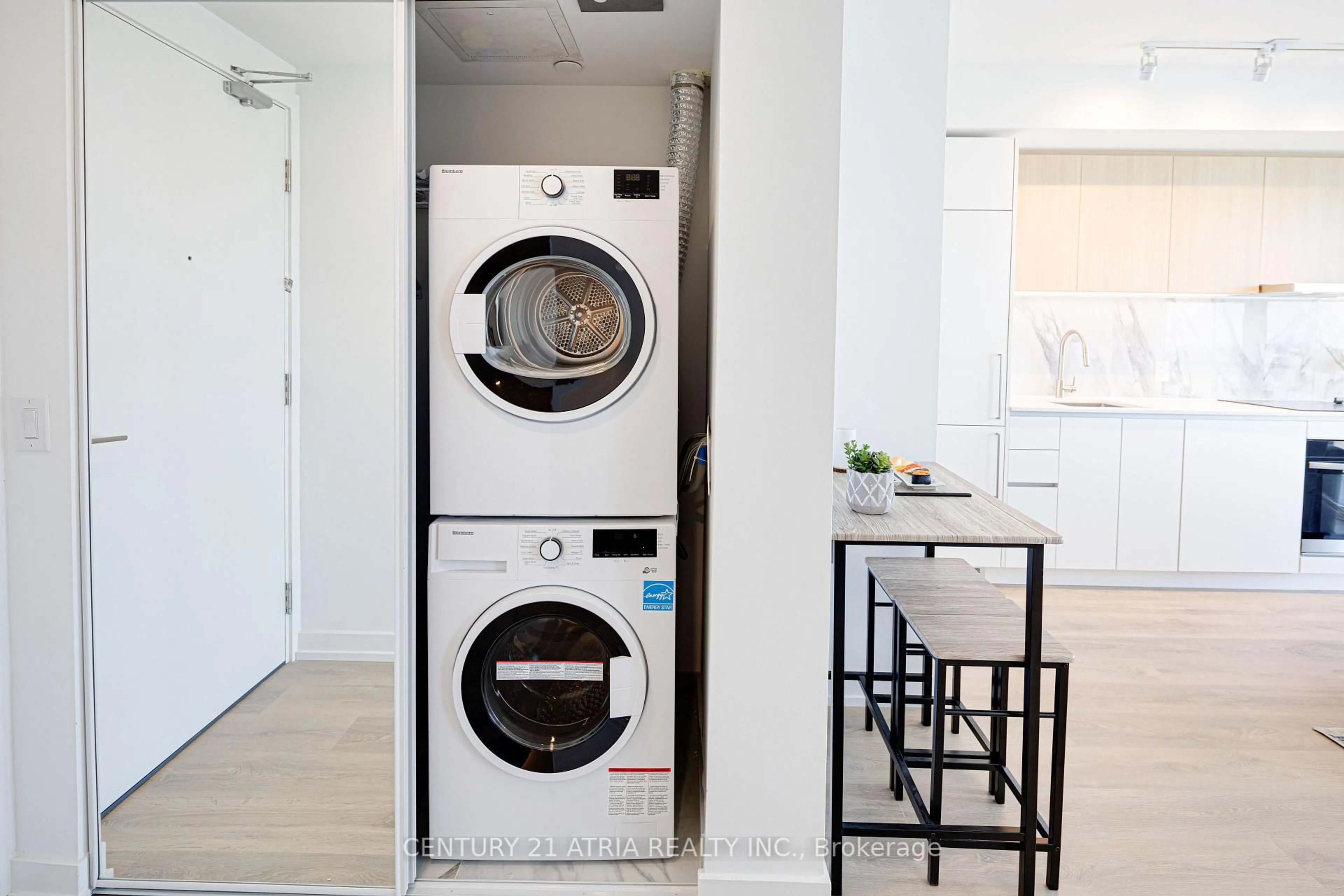 Laundry room for 1100 Sheppard Ave #1027, Toronto Ontario M3K 0E4
