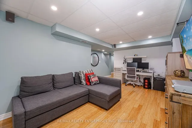 Additional property image - 770 Othello Crt Unit 97