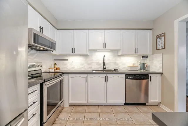 Additional property image - 770 Othello Crt Unit 97