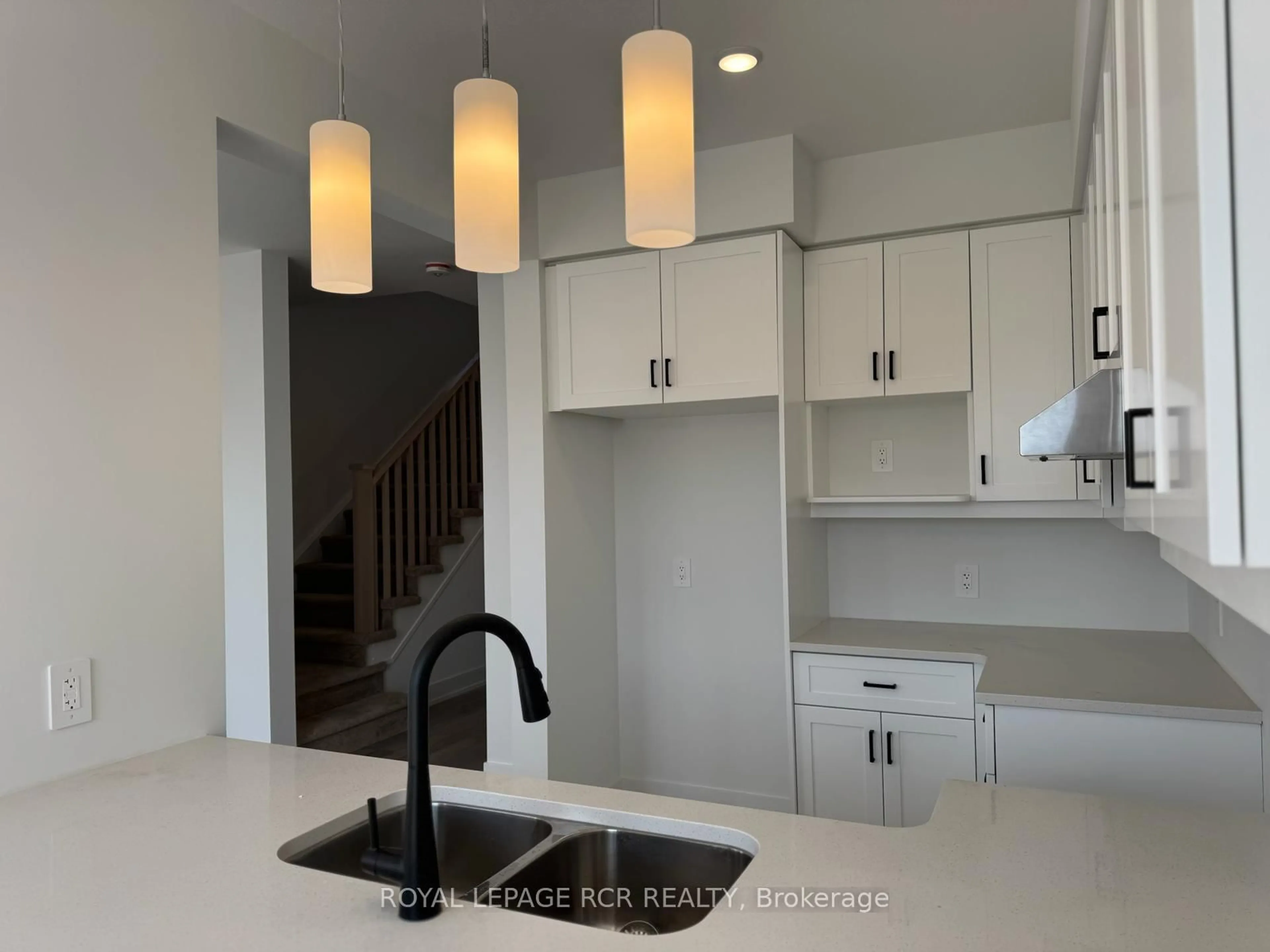 Open concept kitchen, unknown for 690 Broadway Ave #12, Orangeville Ontario L9W 7T7
