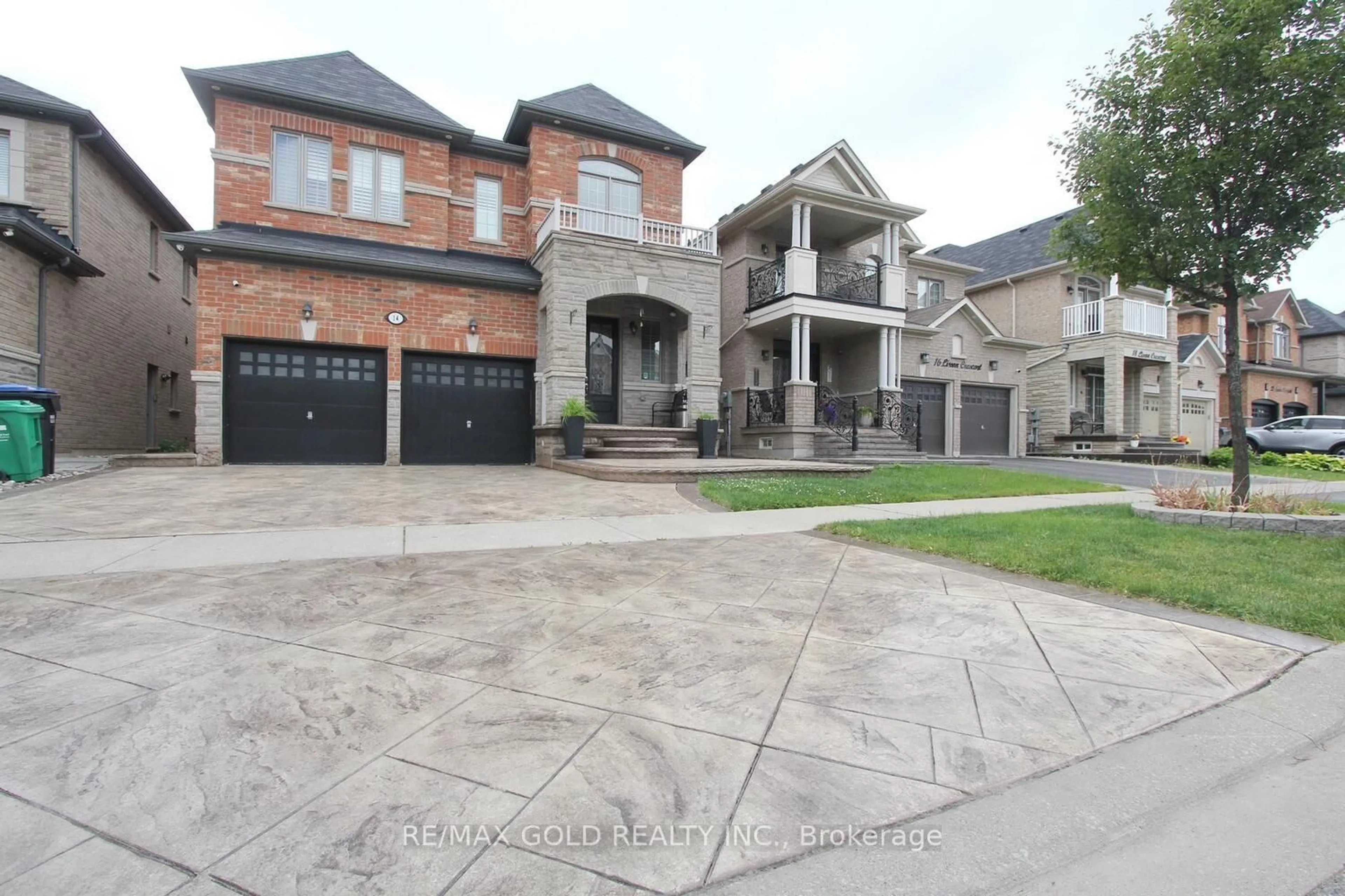 Home with brick exterior material, street for 14 Lisson Cres, Brampton Ontario L6X 5H9