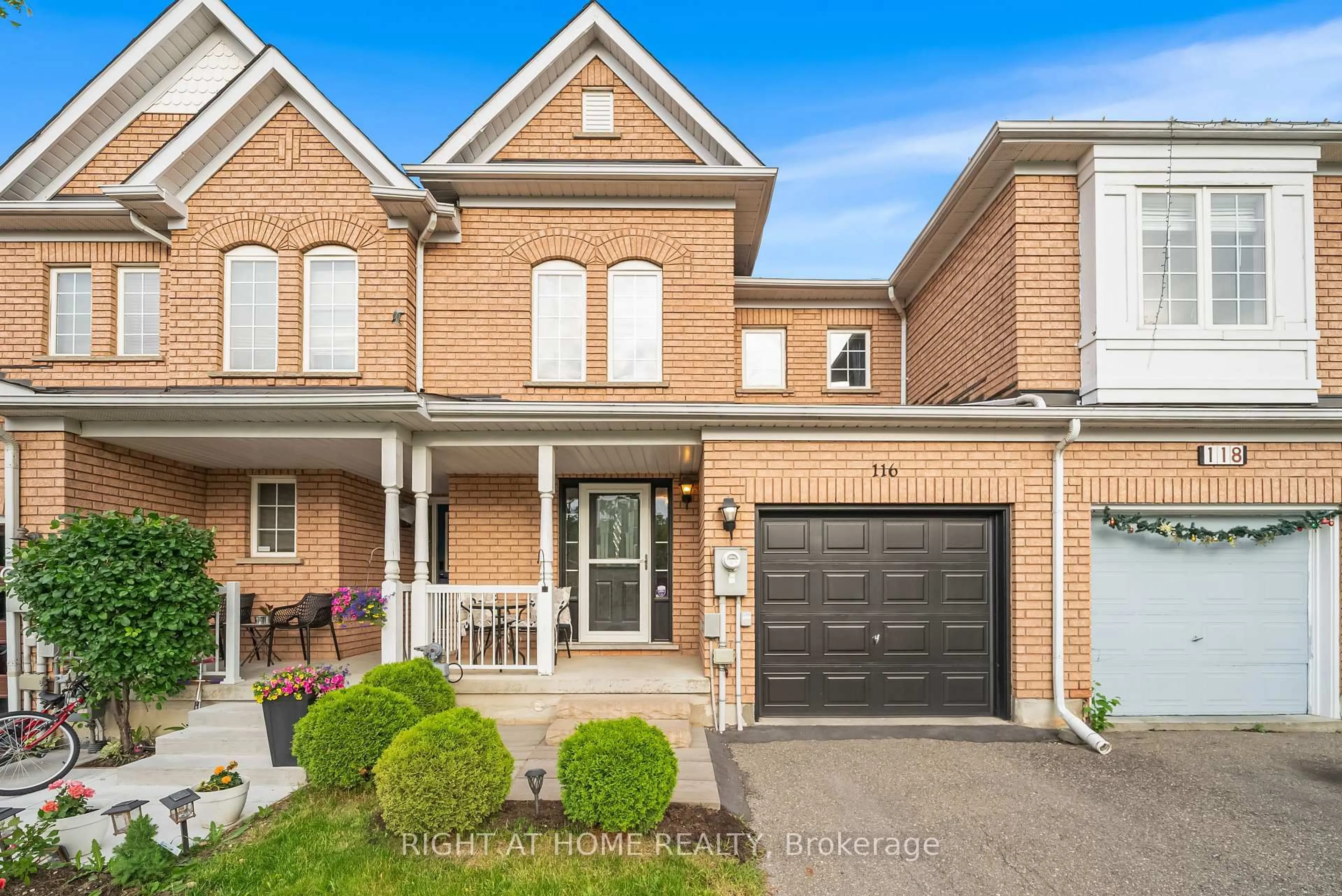 Home with brick exterior material, street for 116 Monaco Crt, Brampton Ontario L7A 1X2