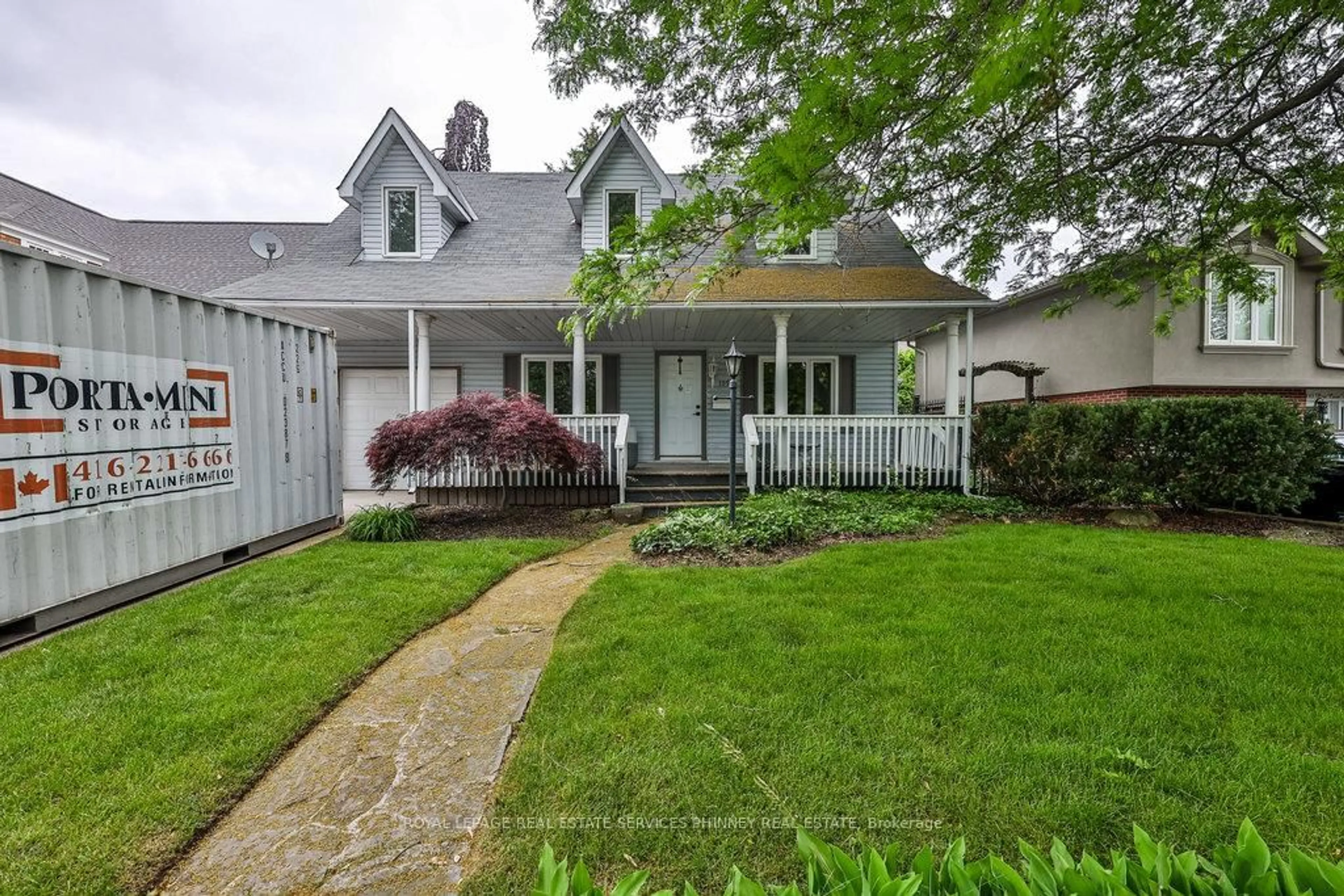 Home with vinyl exterior material, street for 199 PINE COVE Rd, Burlington Ontario L7N 1W1