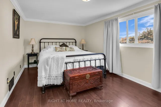 Additional property image - 400 Bloor St Unit 75