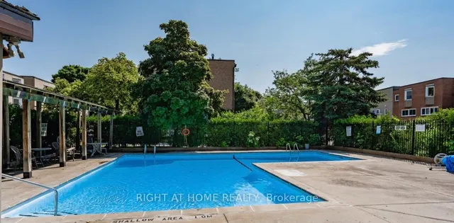 Additional property image - 400 Bloor St Unit 75