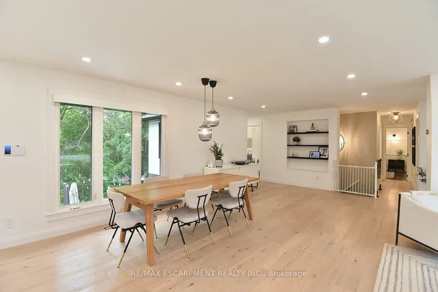 Additional property image - 290 Gardenview Dr