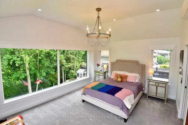 Additional property image - 290 Gardenview Dr