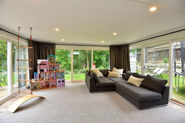 Additional property image - 290 Gardenview Dr