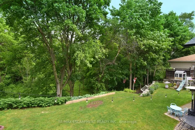 Additional property image - 290 Gardenview Dr