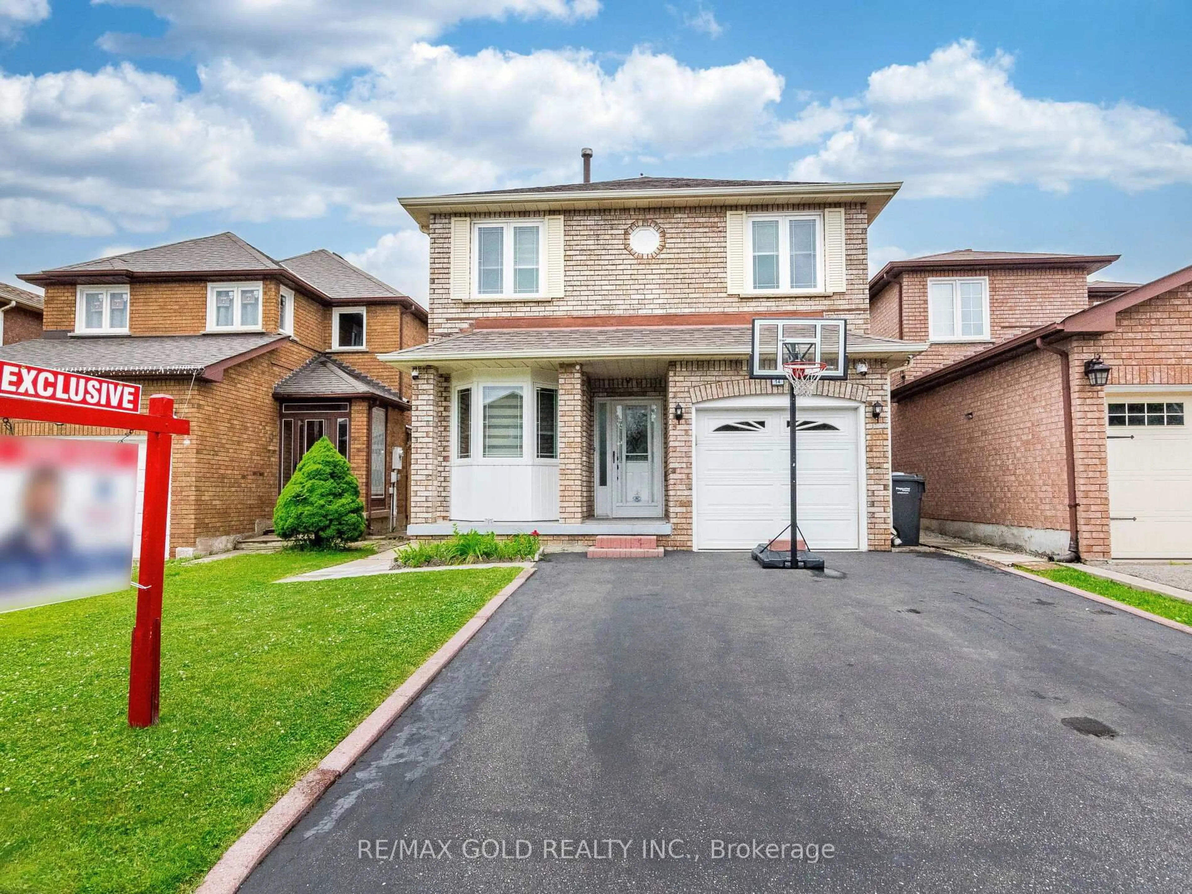Home with brick exterior material, street for 14 Kentucky Dr, Brampton Ontario L6Y 4G2