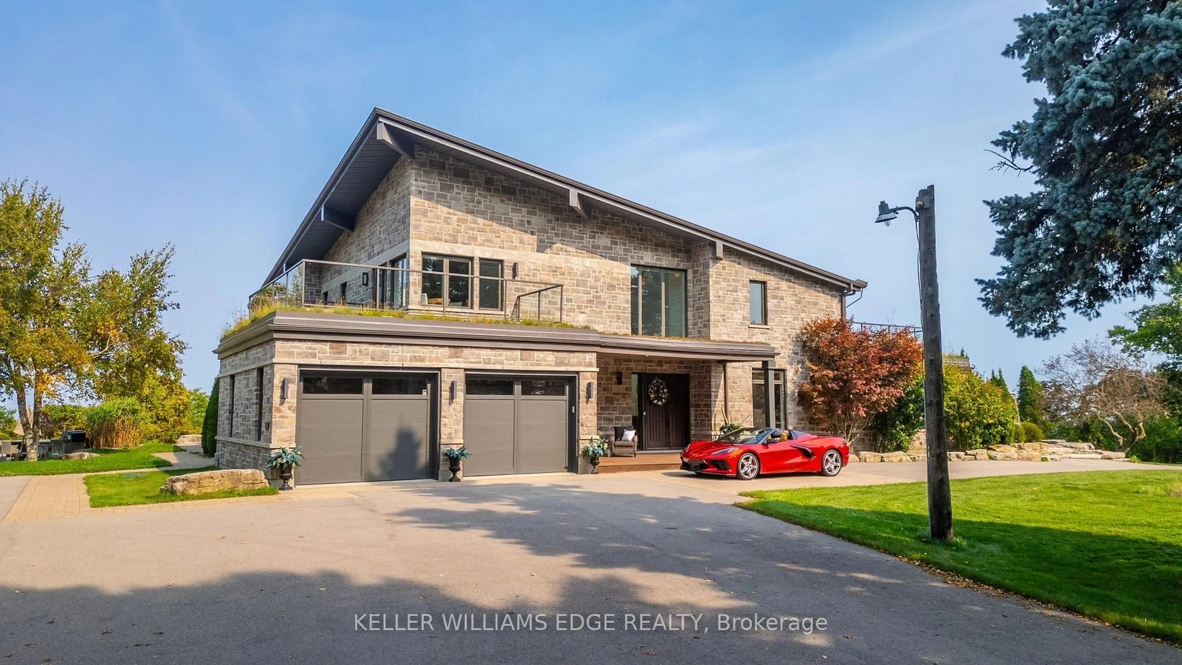Home with brick exterior material, unknown for 5500 Steeles Ave, Milton Ontario L9T 2Y1