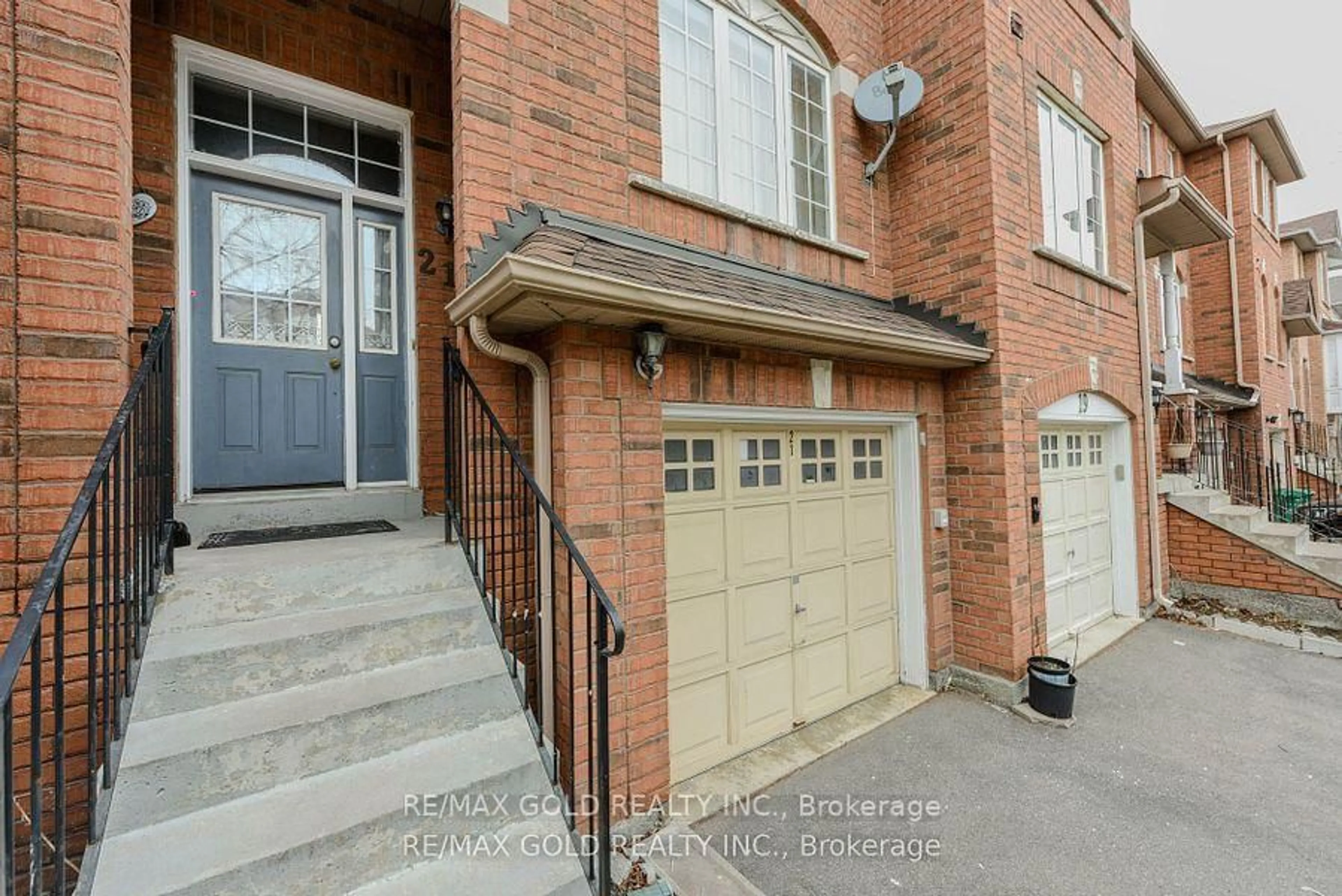 Home with brick exterior material, street for 170 Havelock Dr #21, Brampton Ontario L6W 4T3