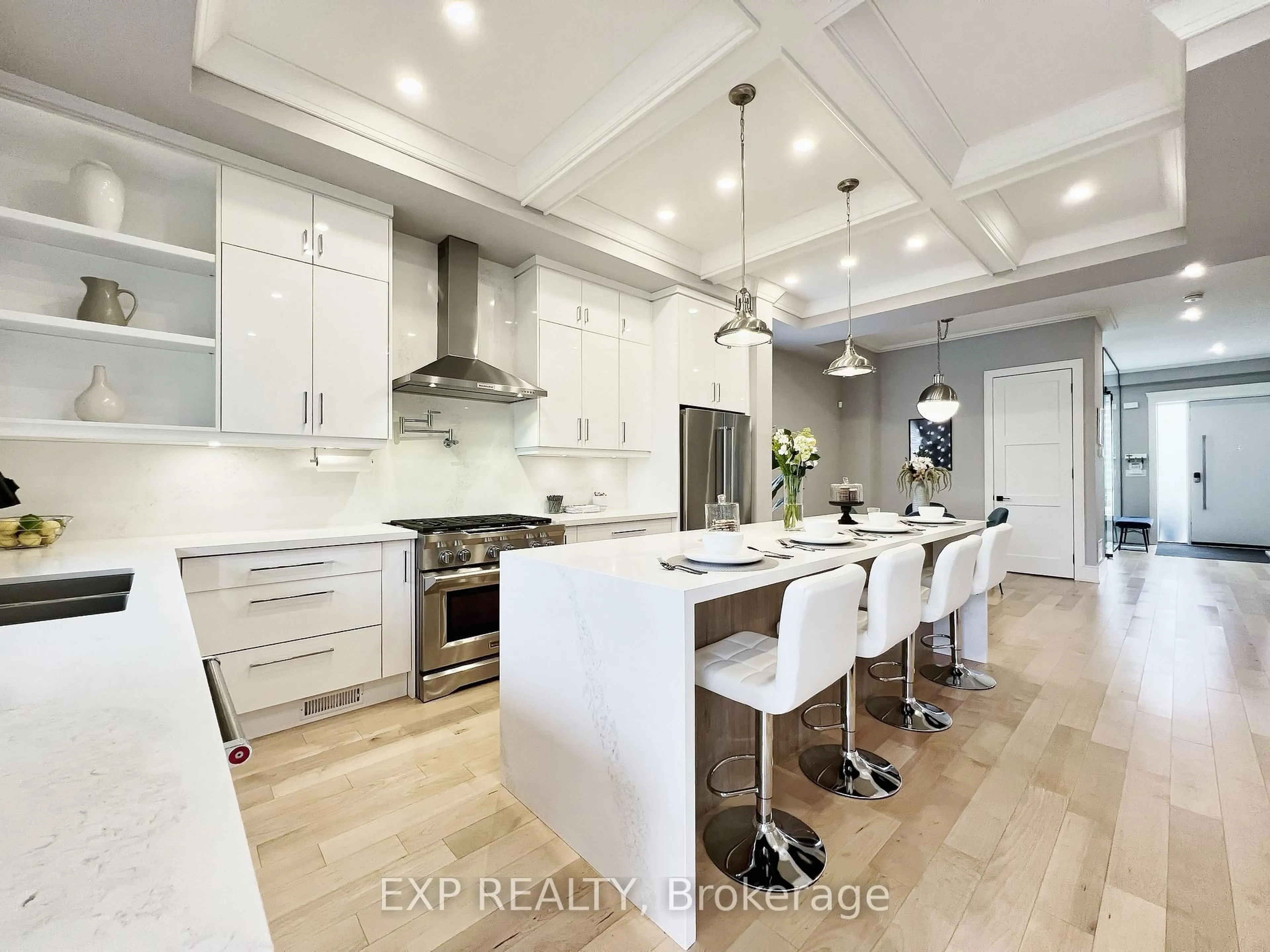 Contemporary kitchen, unknown for 4 Charleston Rd, Toronto Ontario M9B 4M7