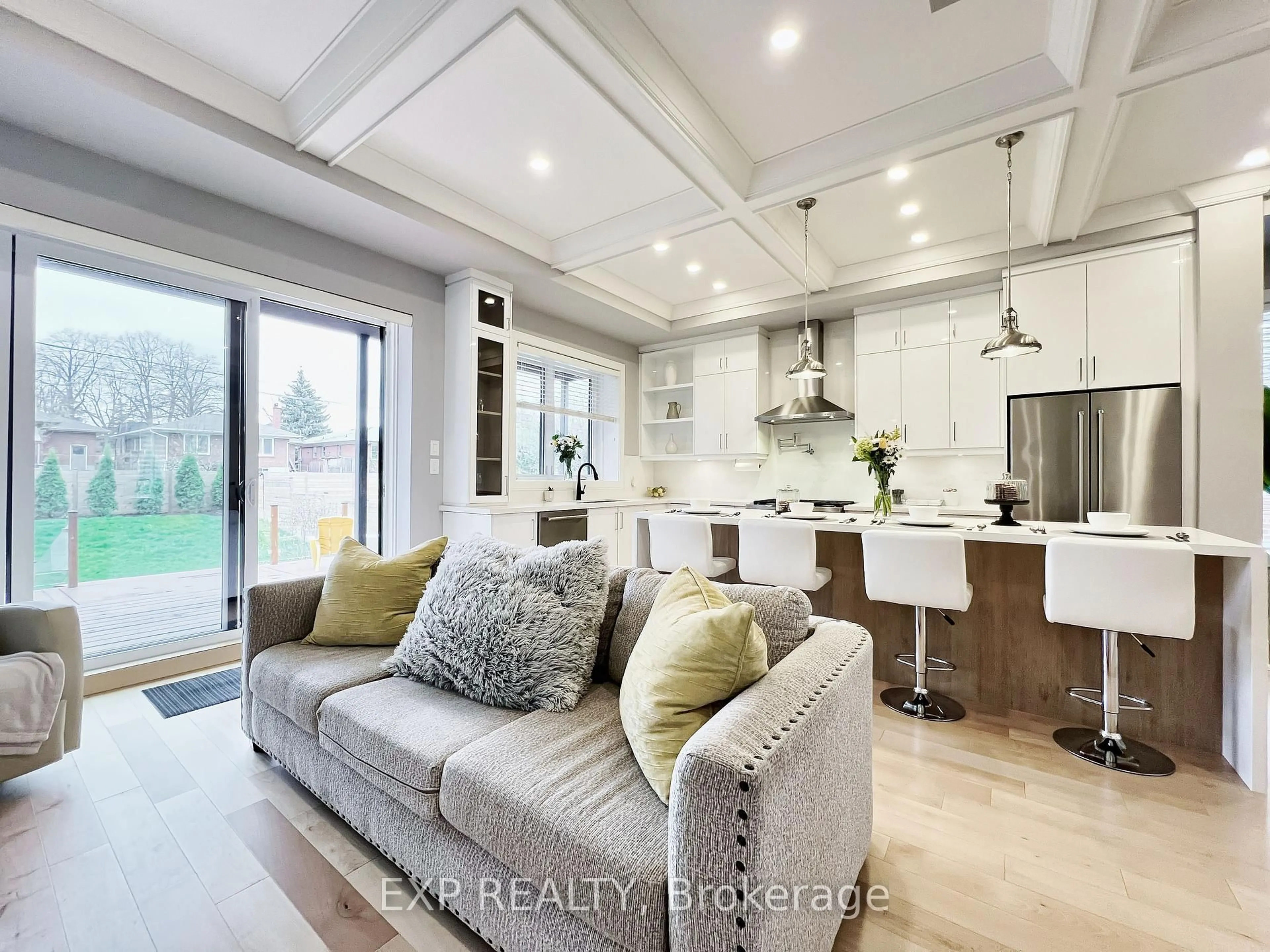 Open concept kitchen, unknown for 4 Charleston Rd, Toronto Ontario M9B 4M7