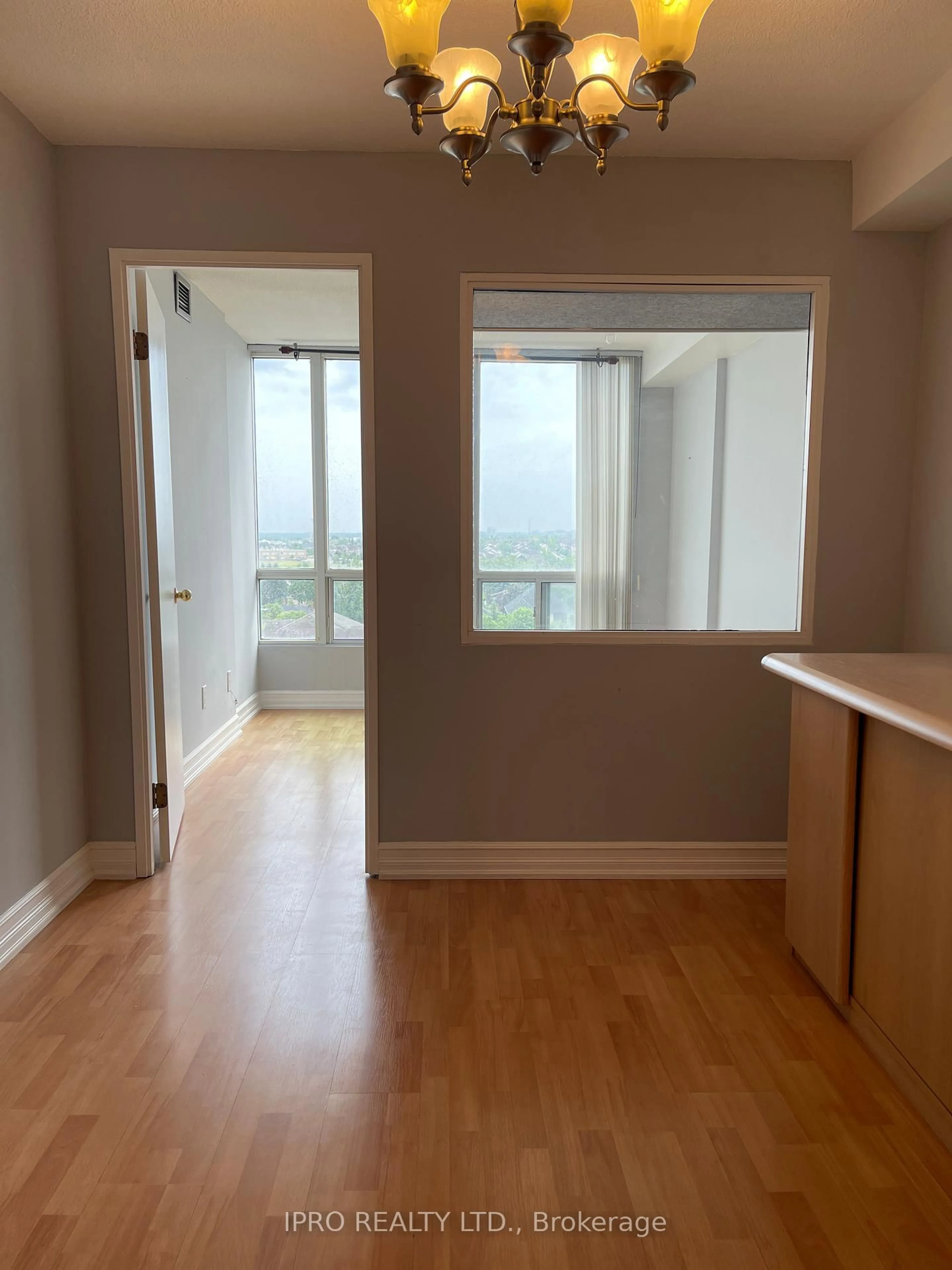 A pic of a room for 155 Hillcrest Ave #1006, Mississauga Ontario L5B 3Z2