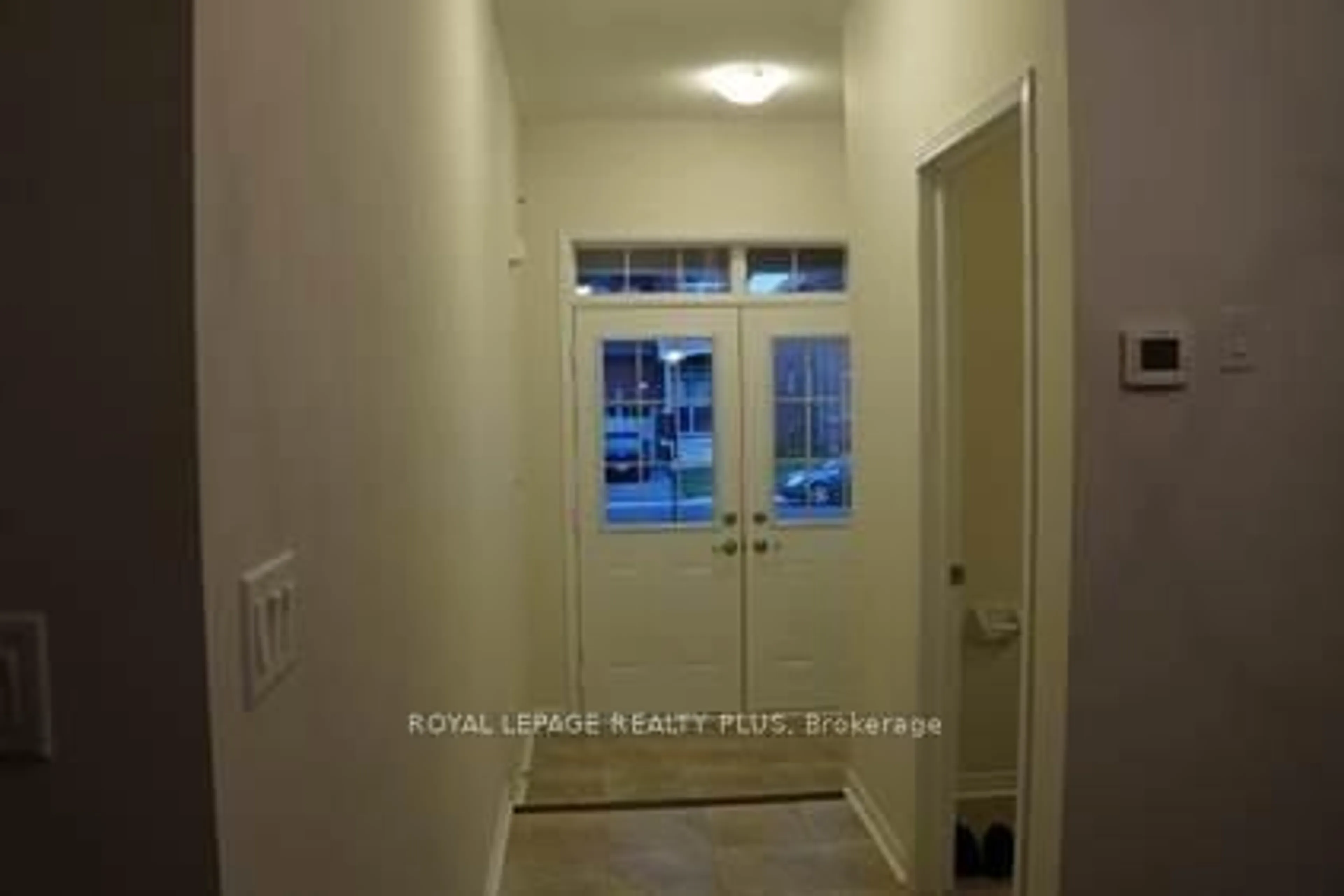 Indoor entryway for 37 Teal Crest Circ, Brampton Ontario L4N 8W1