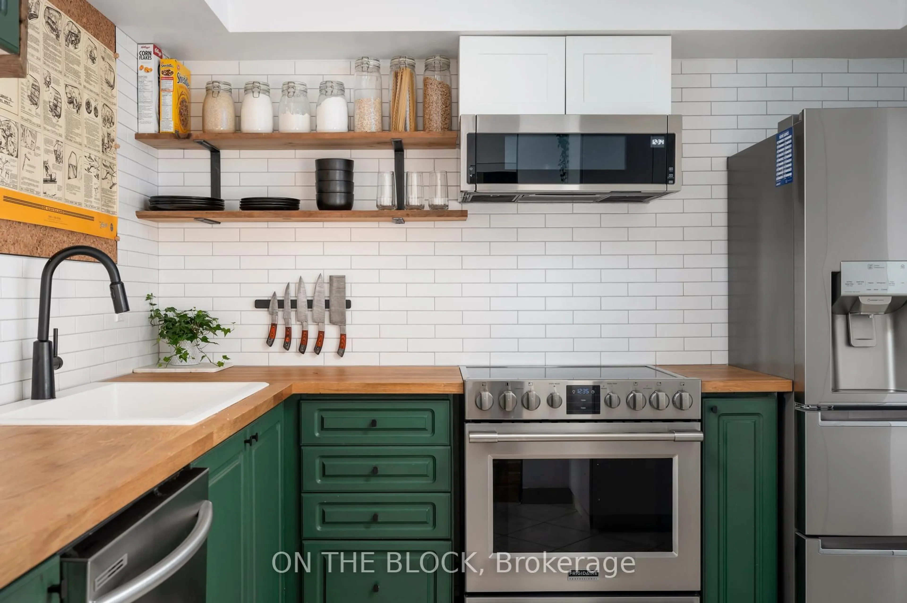 Unknown for 3845 Lake Shore Blvd #506, Toronto Ontario M8W 4Y3