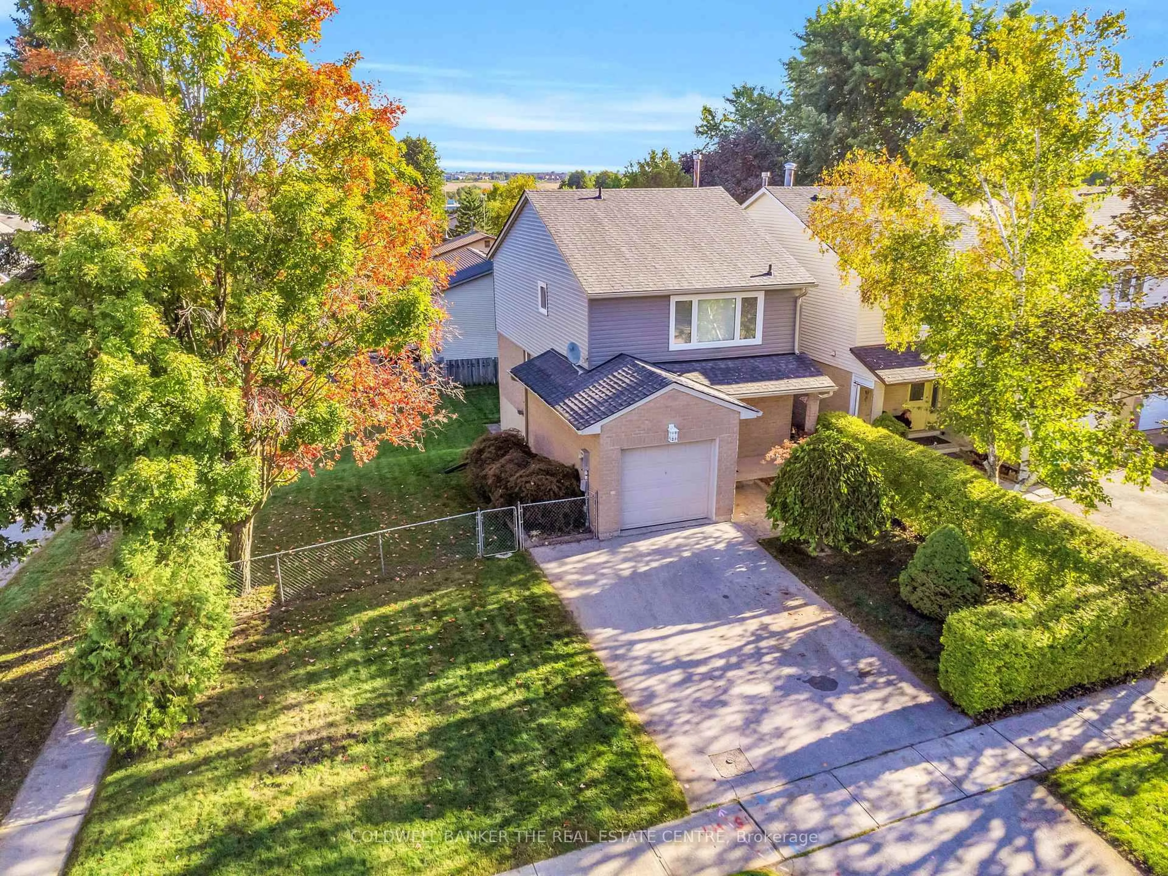 A pic from outside/outdoor area/front of a property/back of a property/a pic from drone, street for 1 Andrew Ave, Orangeville Ontario L9W 4E5