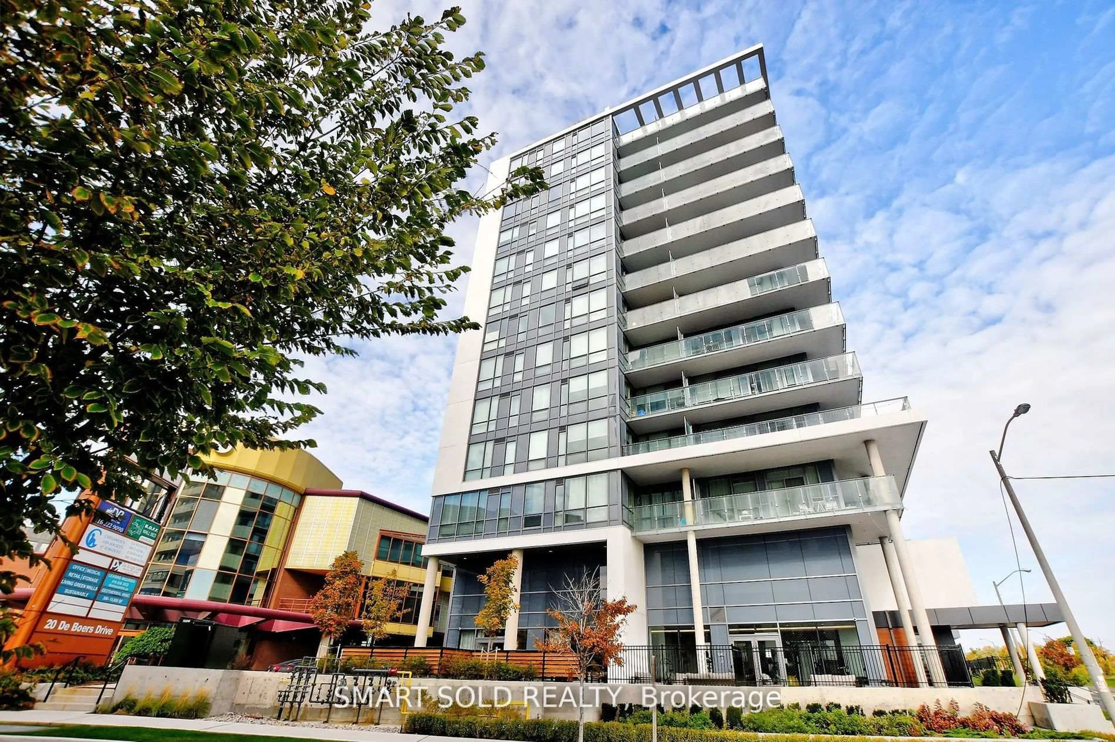 Indoor foyer for 10 De Boers Dr #302, Toronto Ontario M3J 0L6