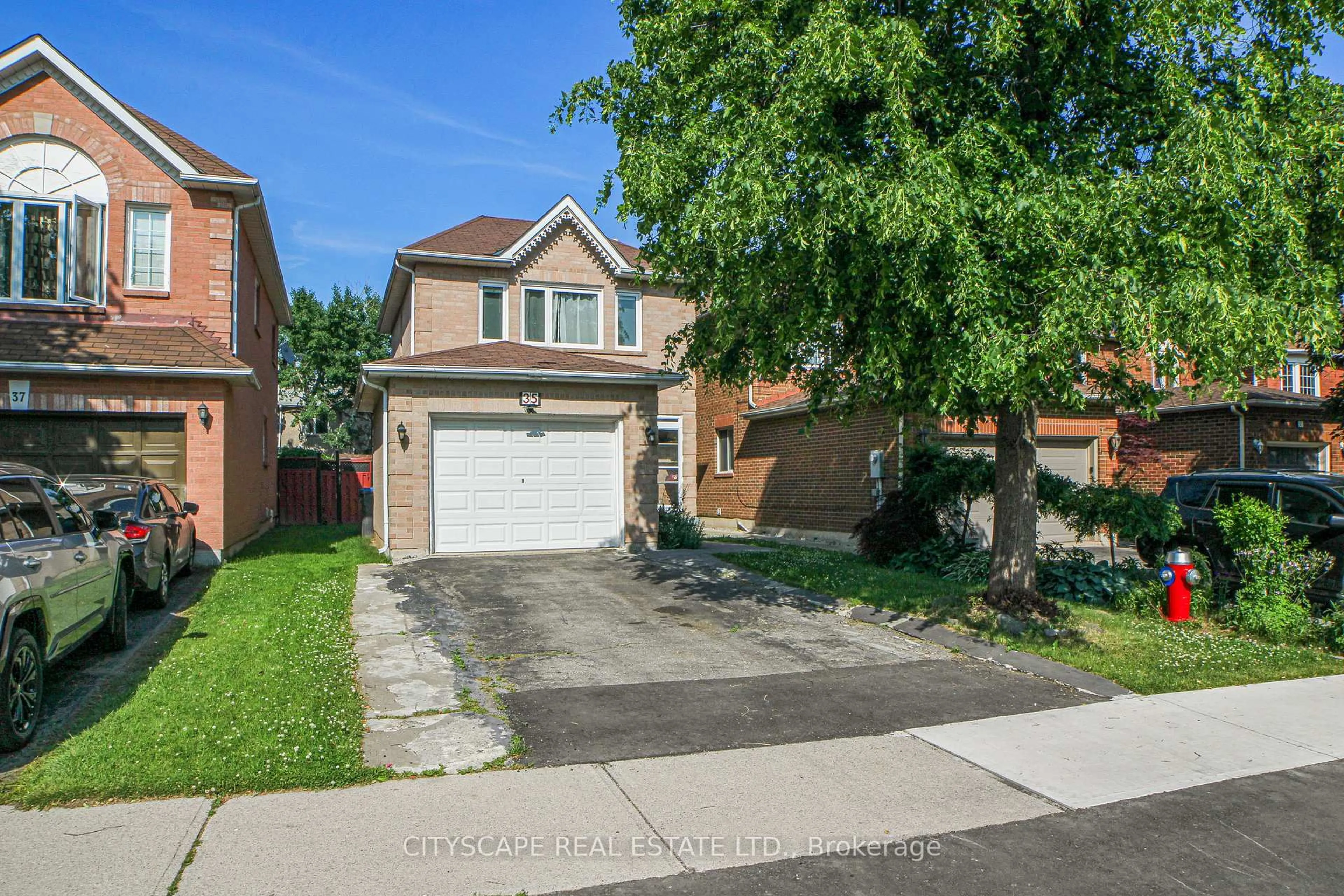 Home with brick exterior material, street for 35 Letty Ave, Brampton Ontario L6Y 4T3