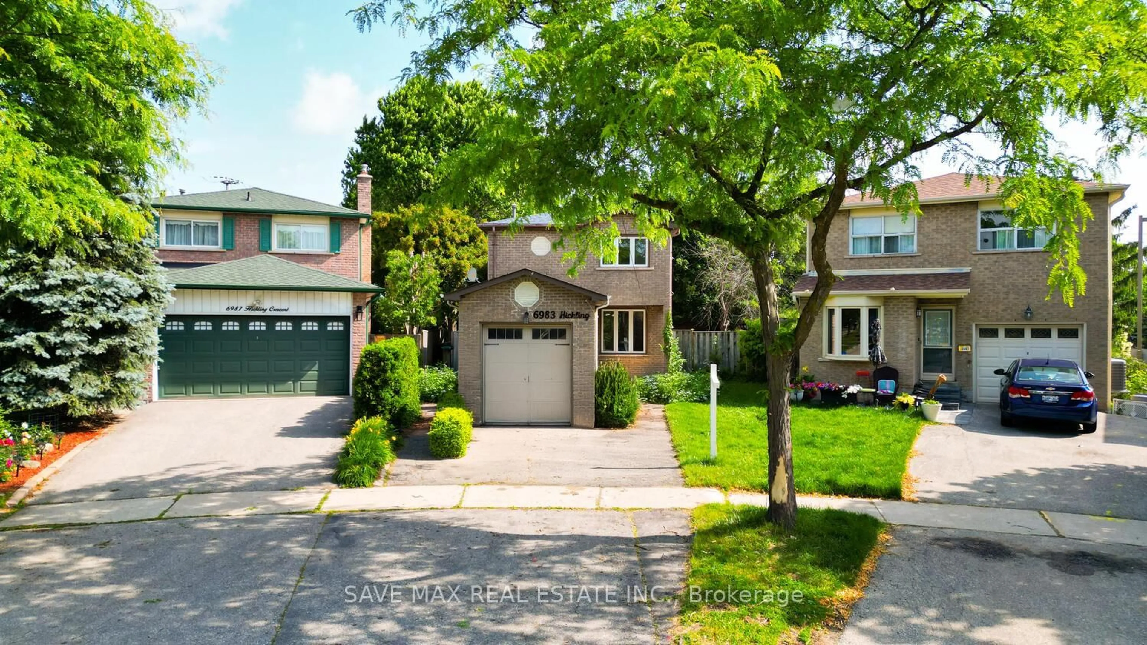 Home with brick exterior material, street for 6983 Hickling Cres, Mississauga Ontario L5N 5A7