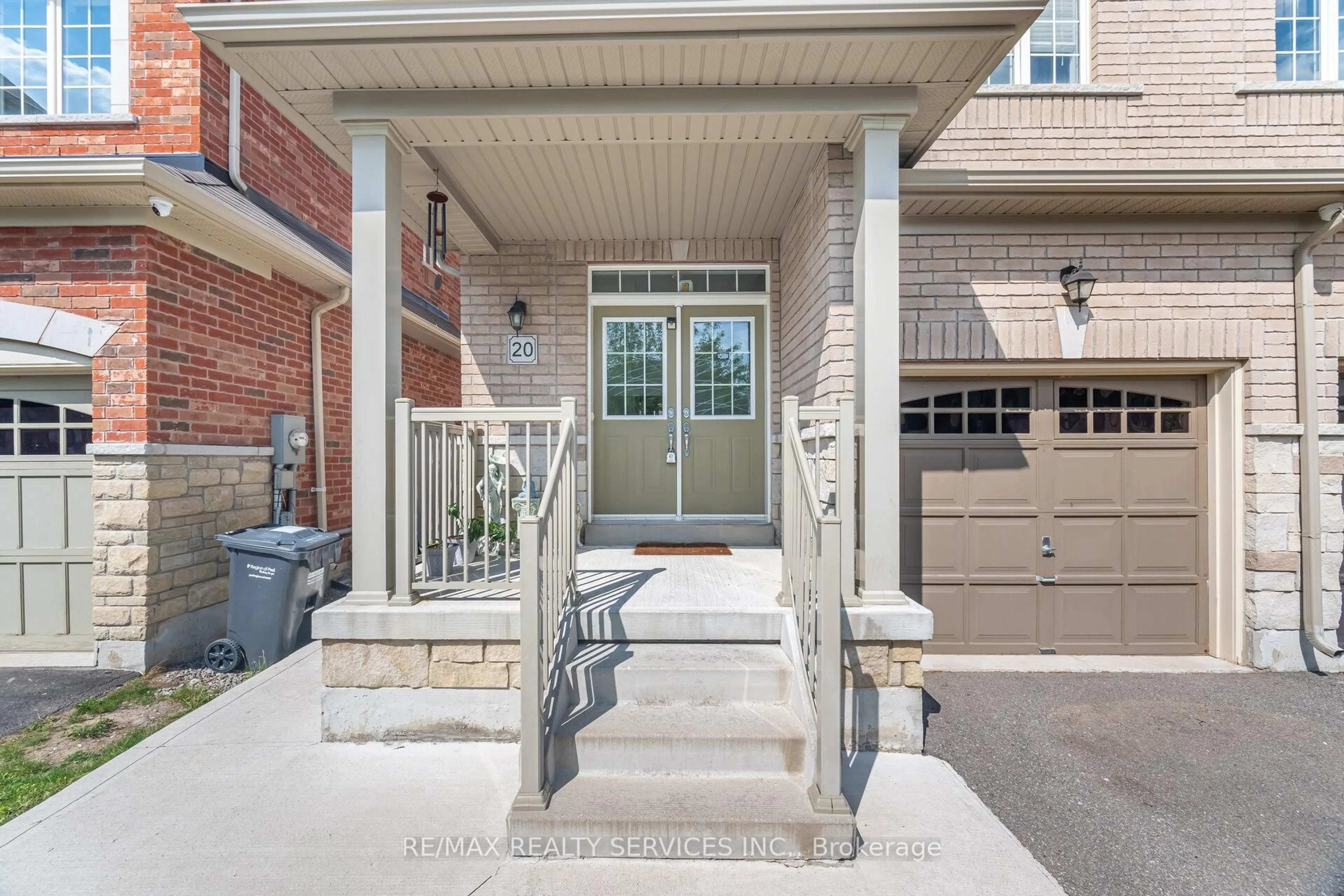 Unknown for 20 Blackberry Valley Cres, Caledon Ontario L7C 3Z9