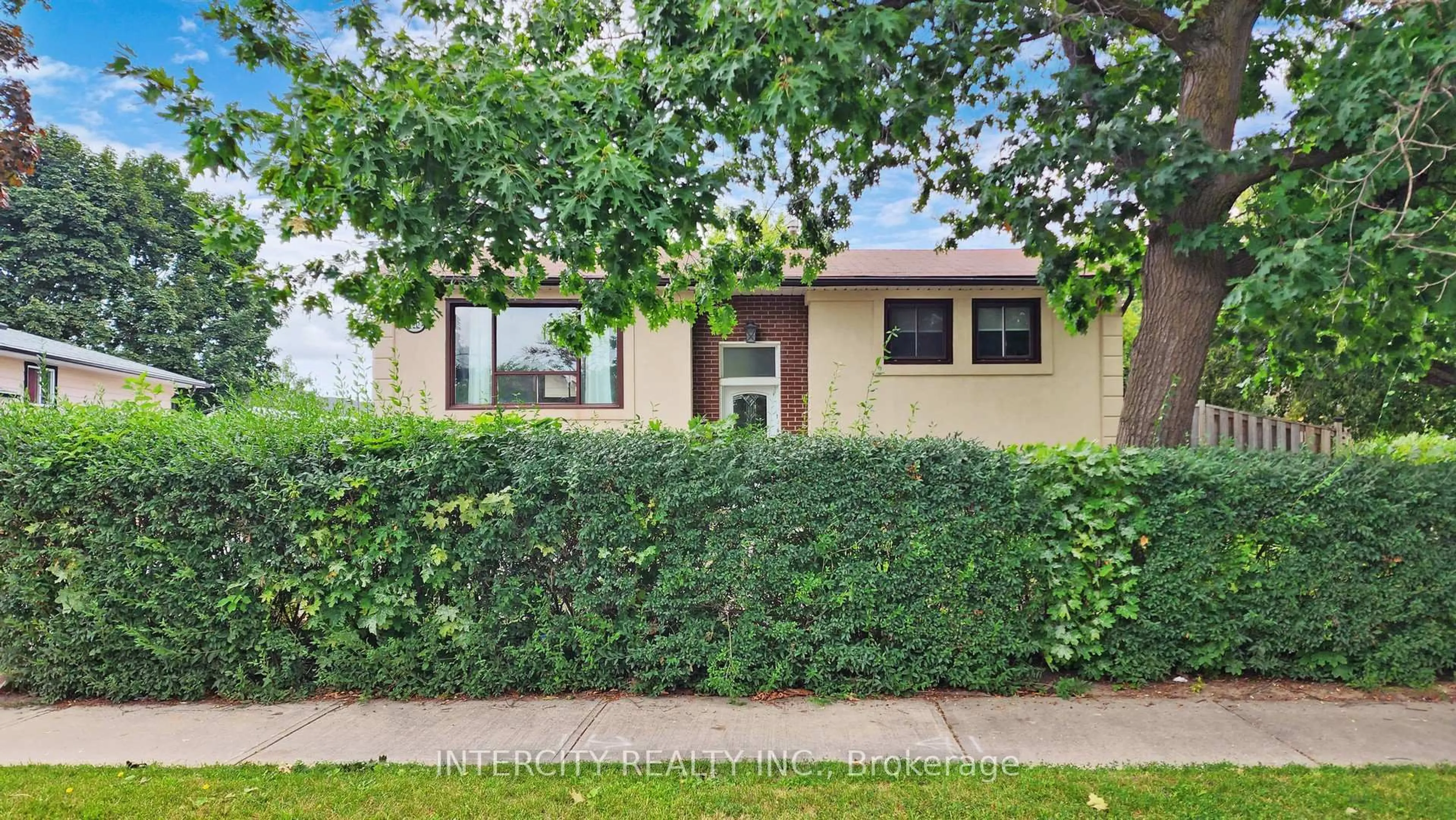 Unknown for 122 Rutherford Rd, Brampton Ontario L6V 2J5