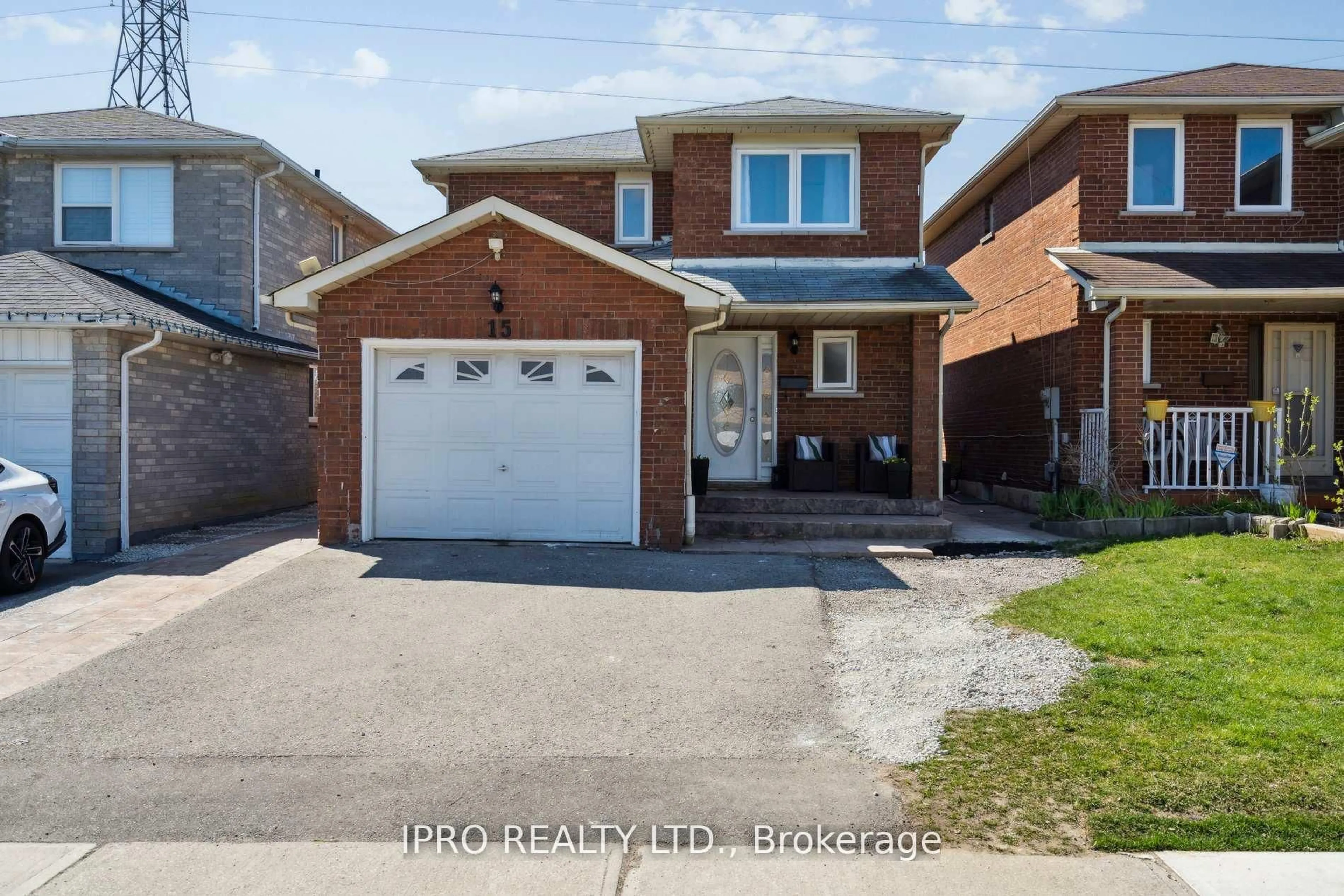 Home with brick exterior material, street for 15 Fallen Oak Crt, Brampton Ontario L6Y 3T6