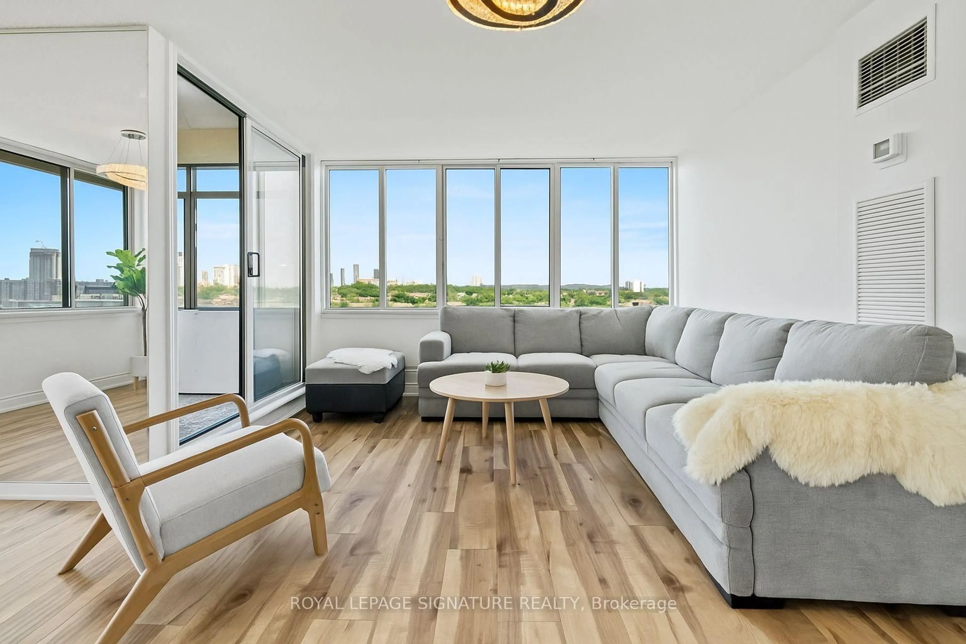 Living room with furniture, unknown for 1320 Mississauga Valley Blvd #1016, Mississauga Ontario L5A 3R6