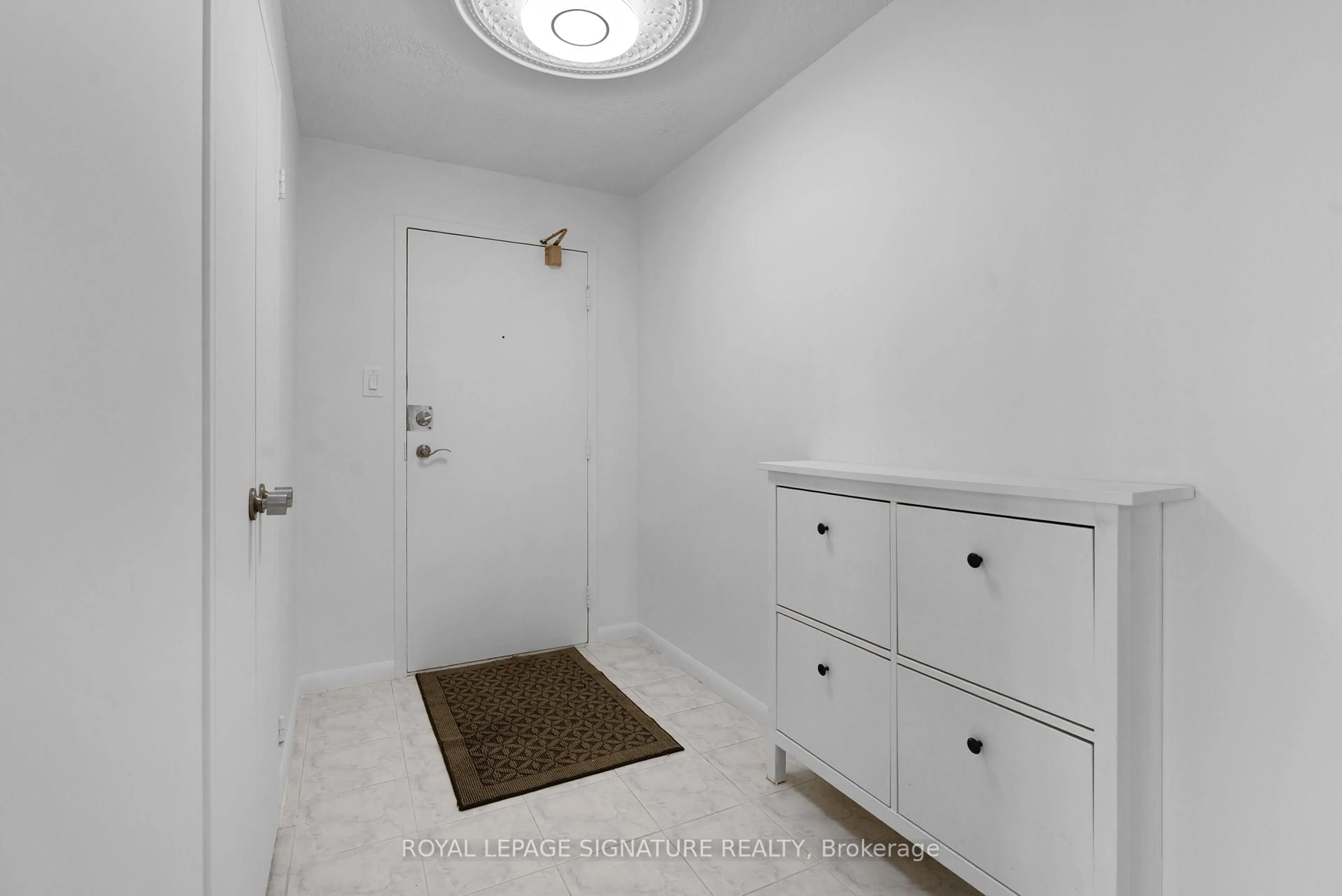 Unknown for 1320 Mississauga Valley Blvd #1016, Mississauga Ontario L5A 3R6