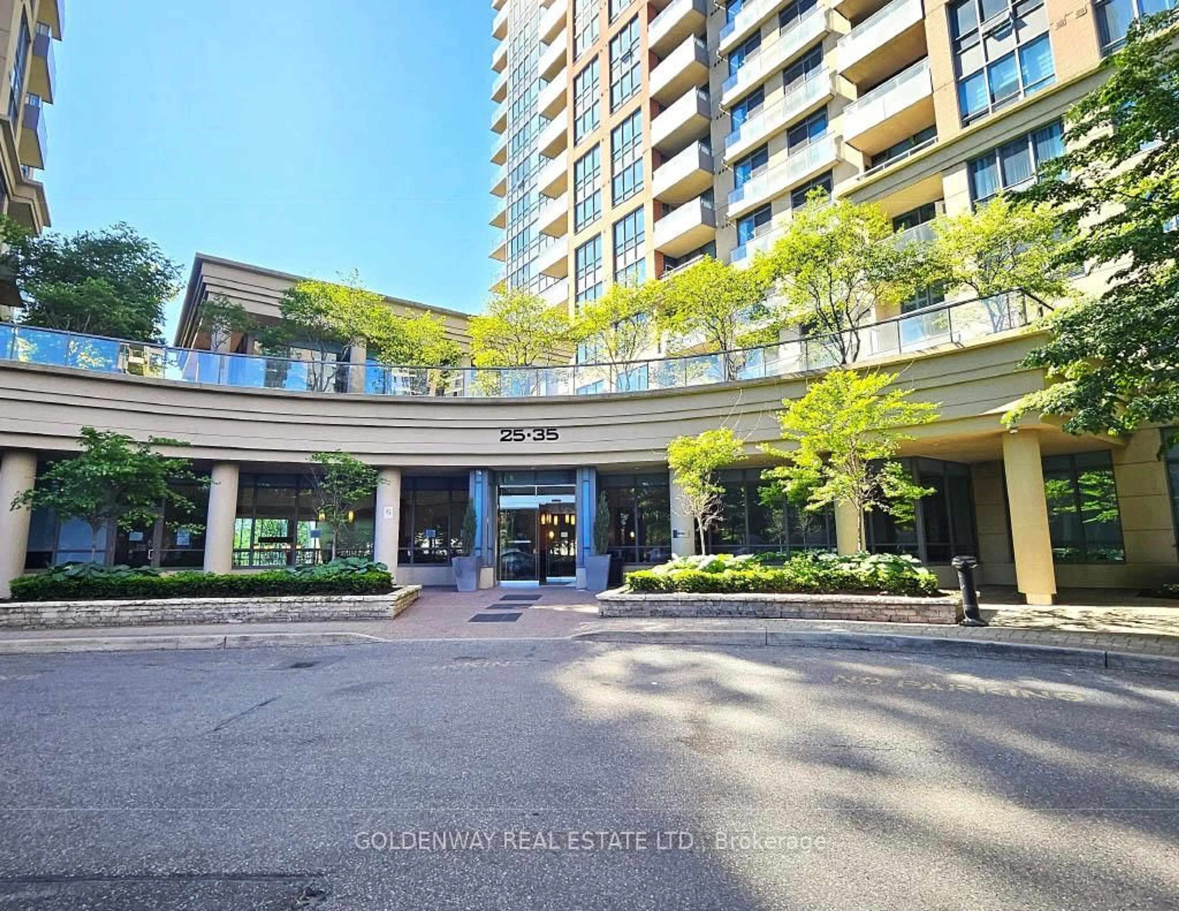 Indoor foyer for 25 Viking Lane #2355, Toronto Ontario M9B 0A1
