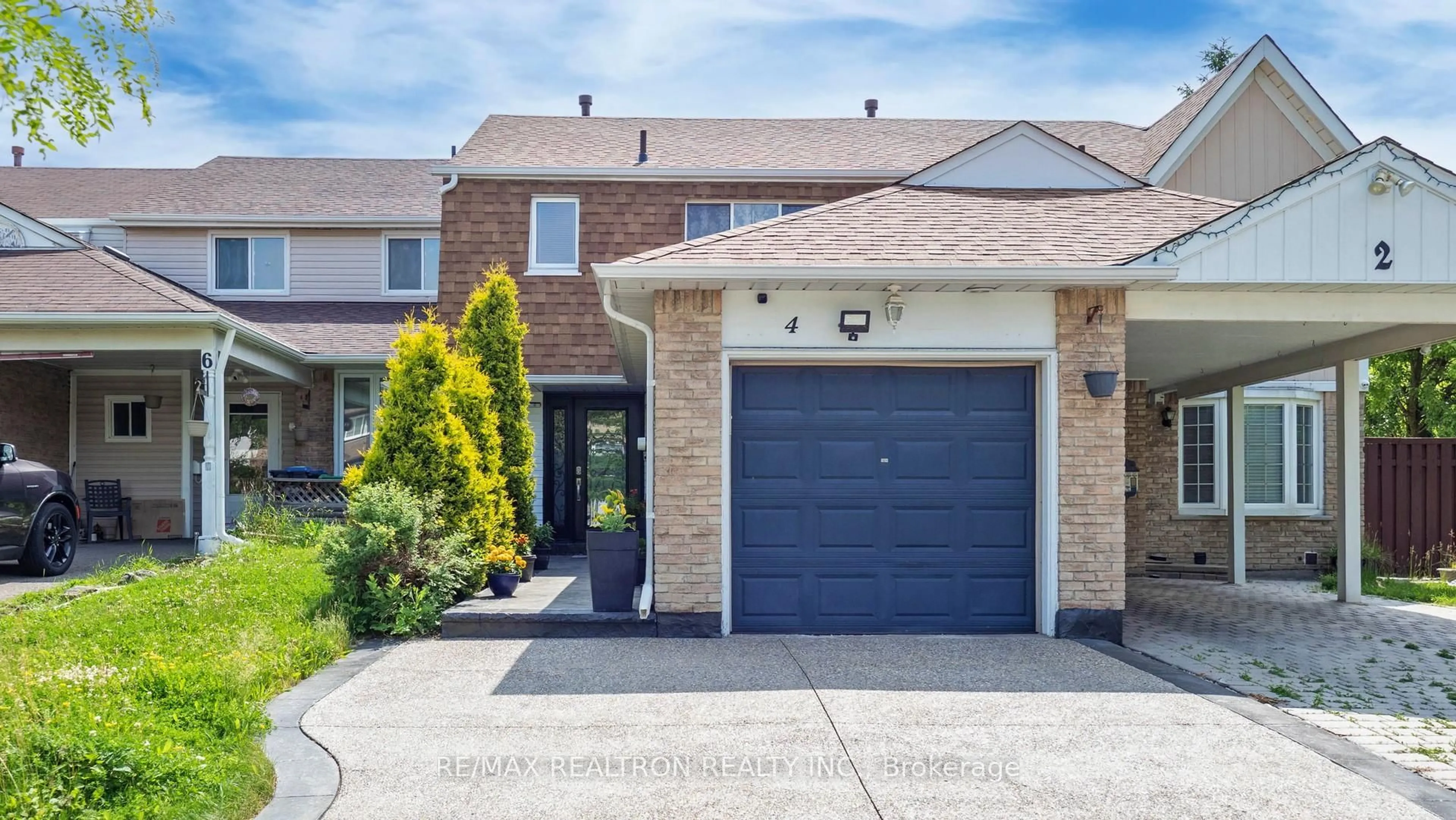 Home with brick exterior material, street for 4 Fanshawe Dr, Brampton Ontario L6Z 1A9