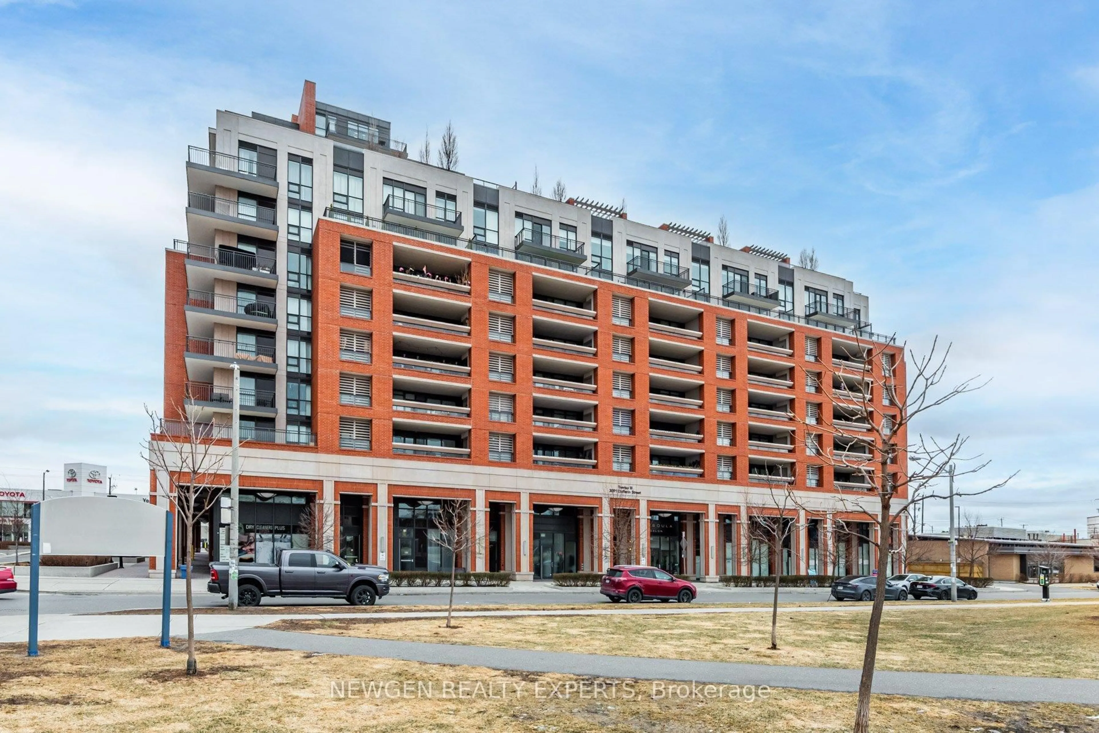 Unknown for 3091 Dufferin St #503, Toronto Ontario M6A 0C4