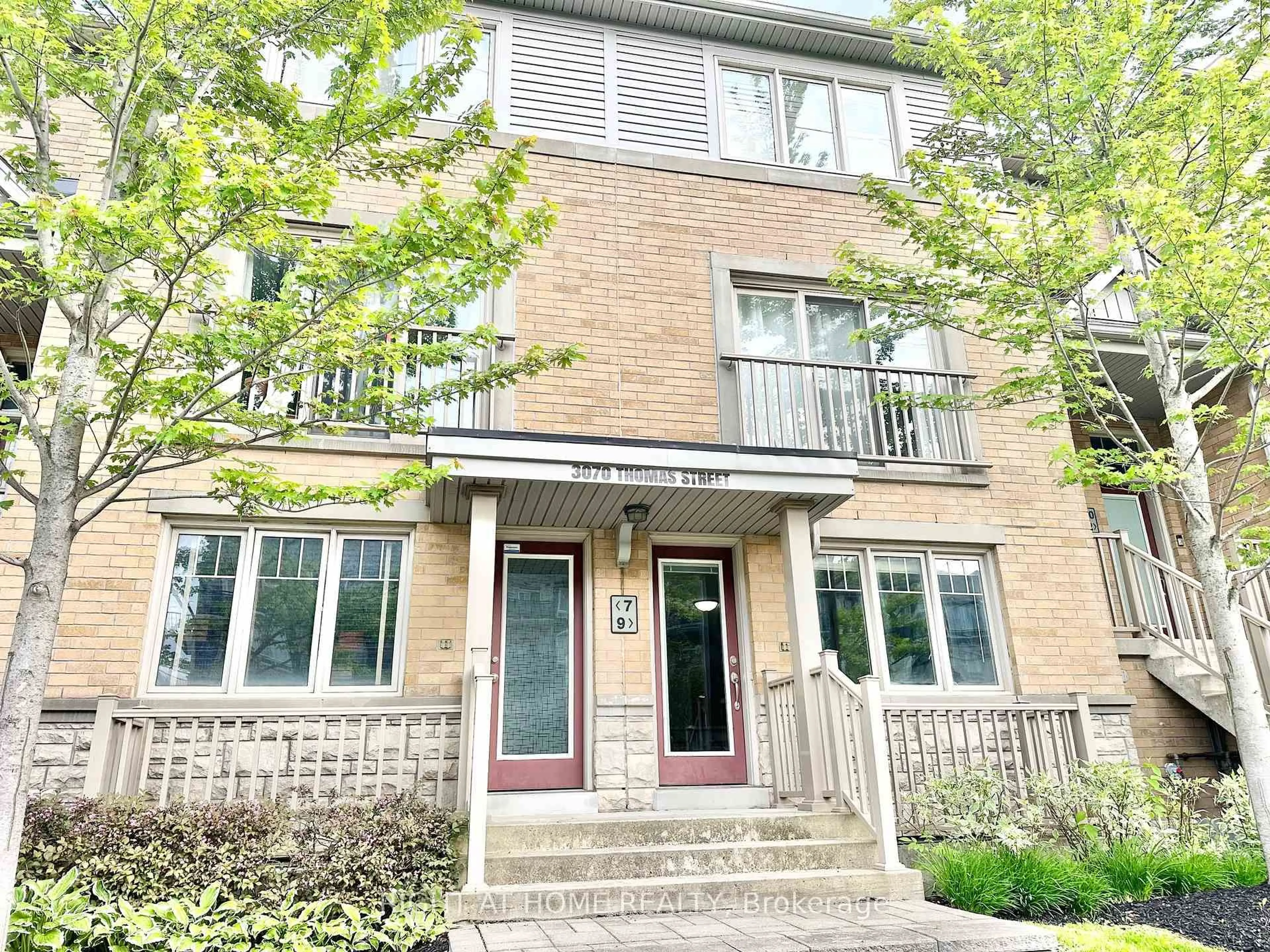 Unknown for 3070 Thomas St #9, Mississauga Ontario L5M 0T2