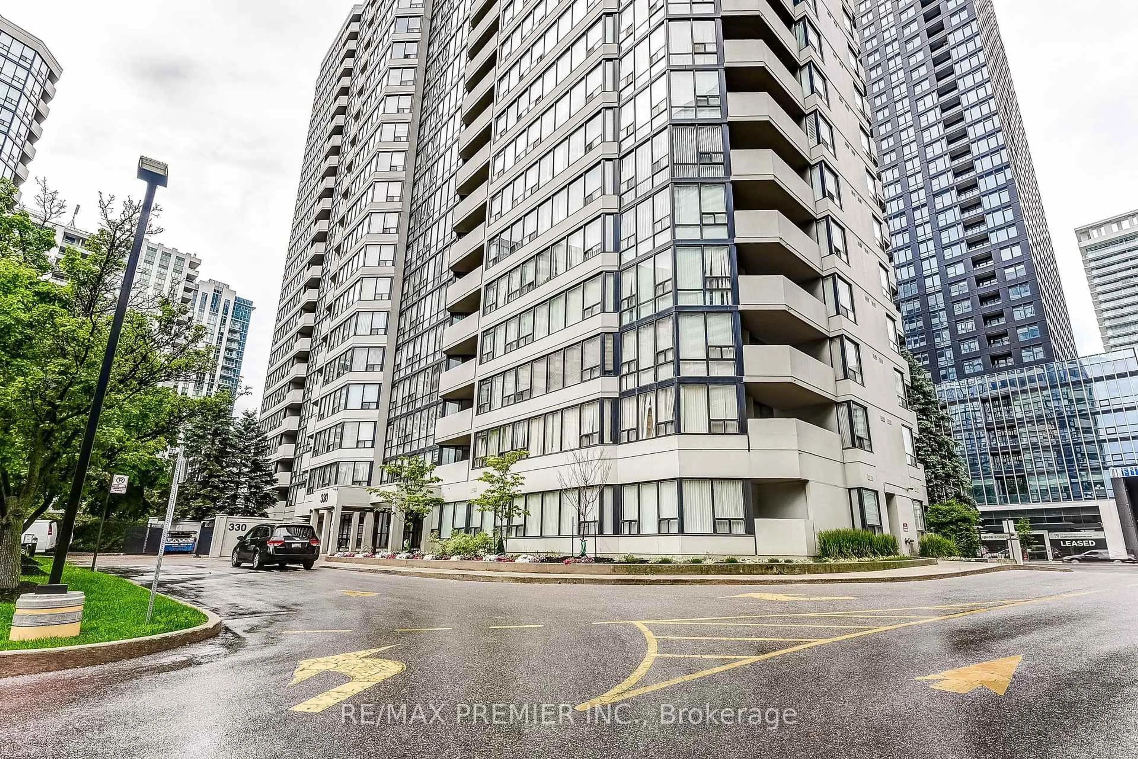 Unknown for 330 Rathburn Rd #208, Mississauga Ontario L5B 3Y1