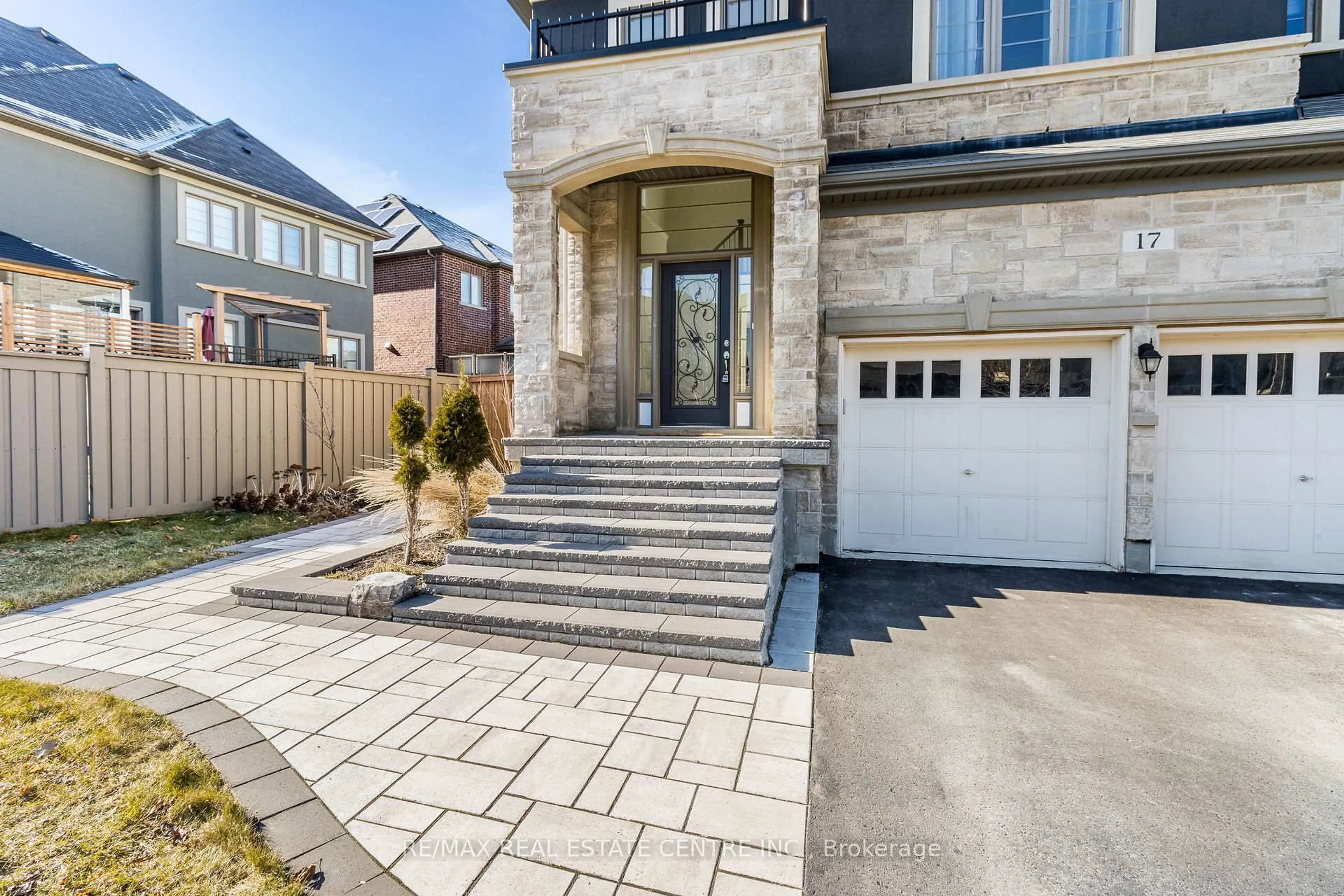 Home with brick exterior material, street for 17 Prairie Creek Cres, Brampton Ontario L6Y 6C9