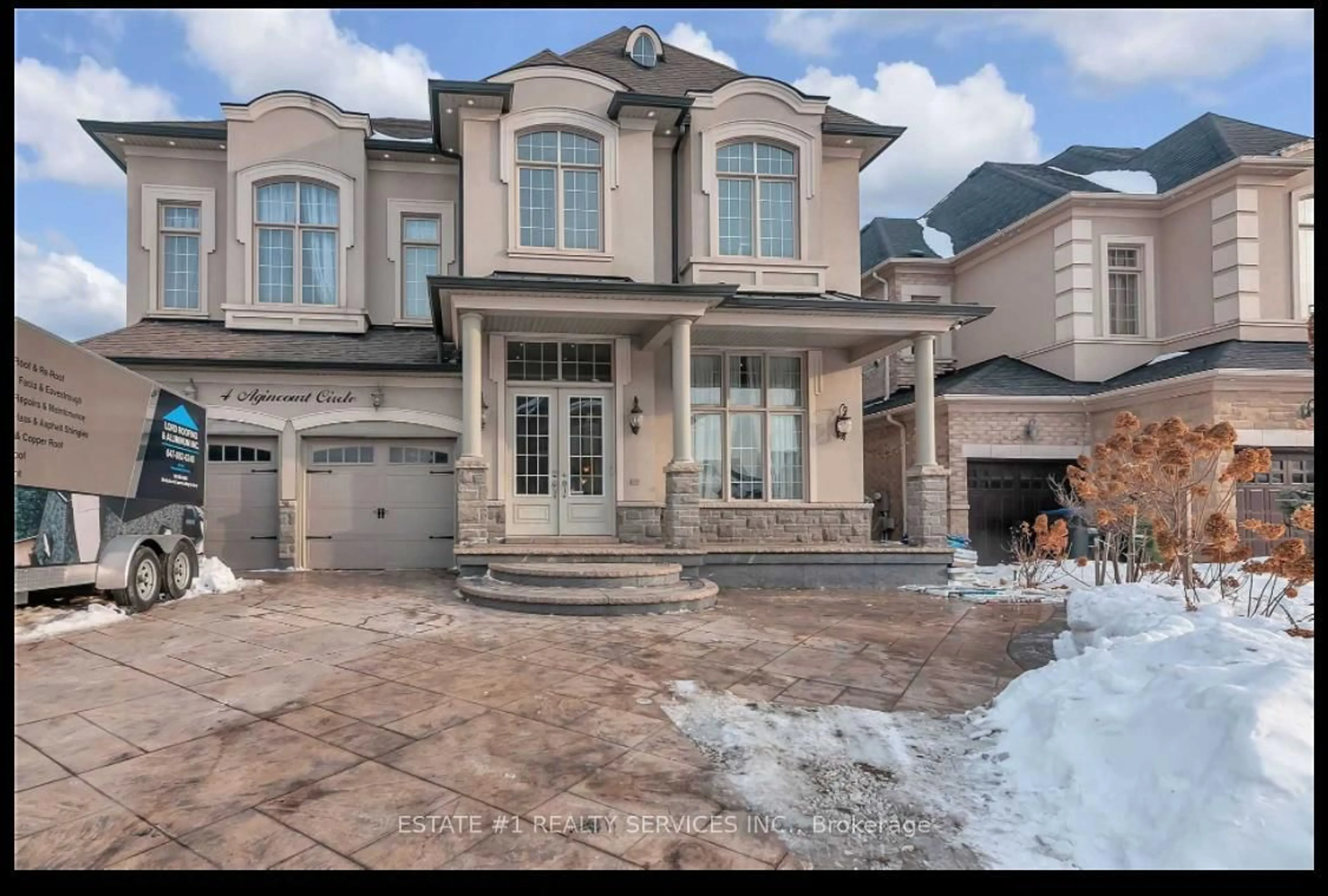 Home with brick exterior material, street for 4 Agincourt Circ, Brampton Ontario L6X 2M4