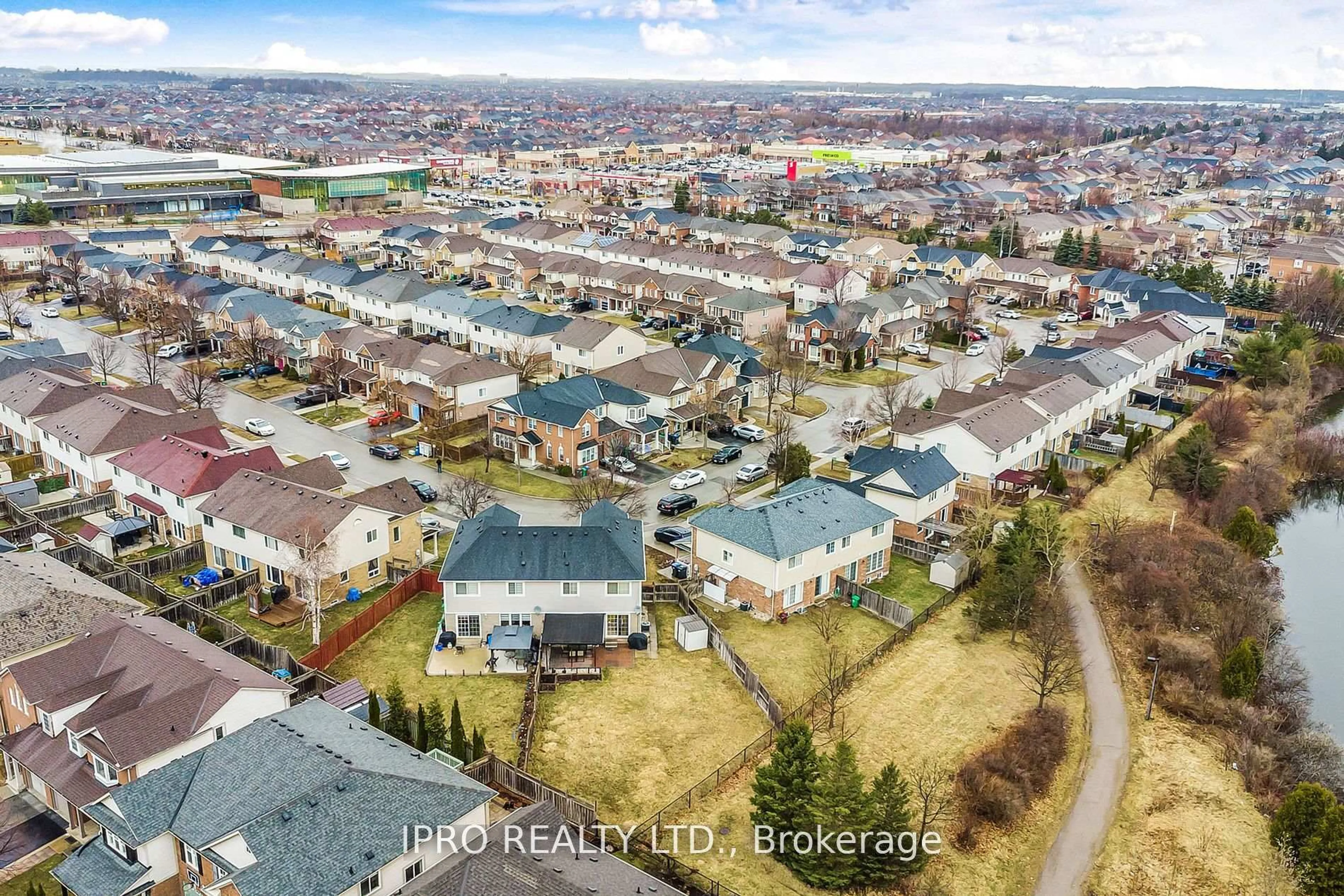 A pic from outside/outdoor area/front of a property/back of a property/a pic from drone, street for 108 Sweetwood Circ, Brampton Ontario L7A 2S2
