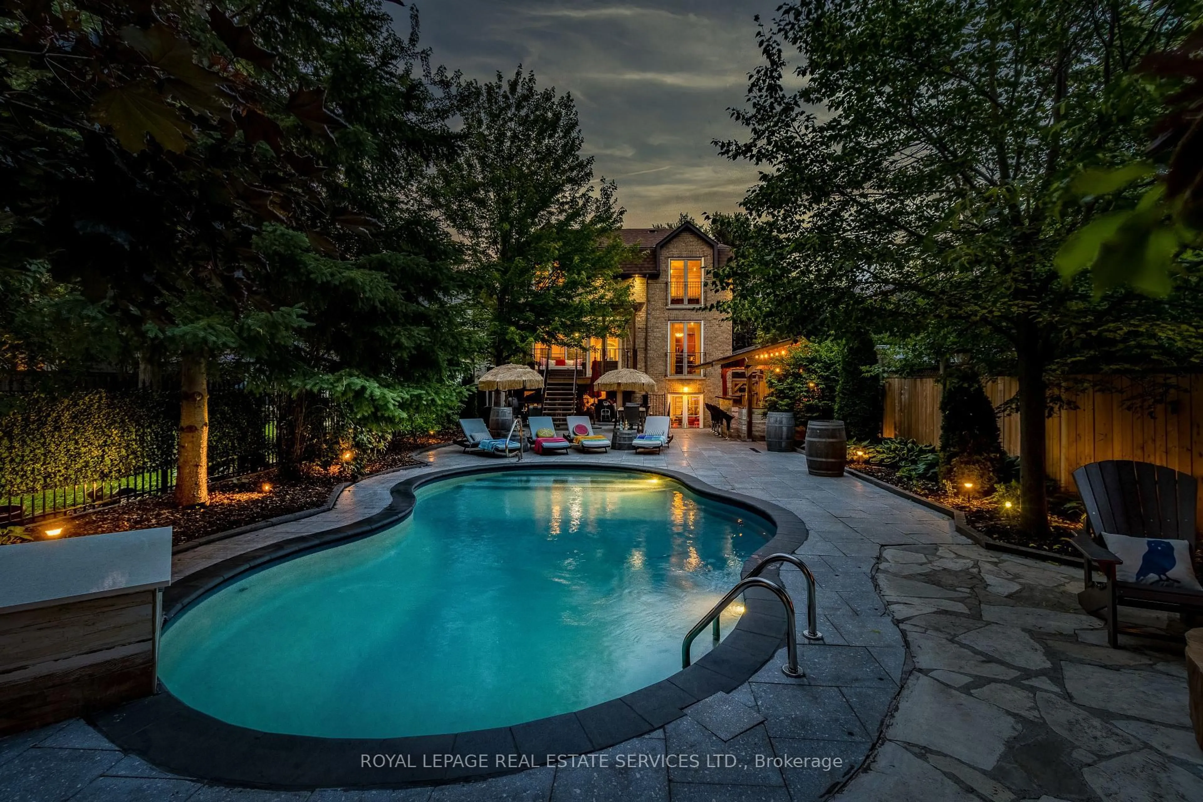 Pool for 26 Prennan Ave, Toronto Ontario M9B 4B8