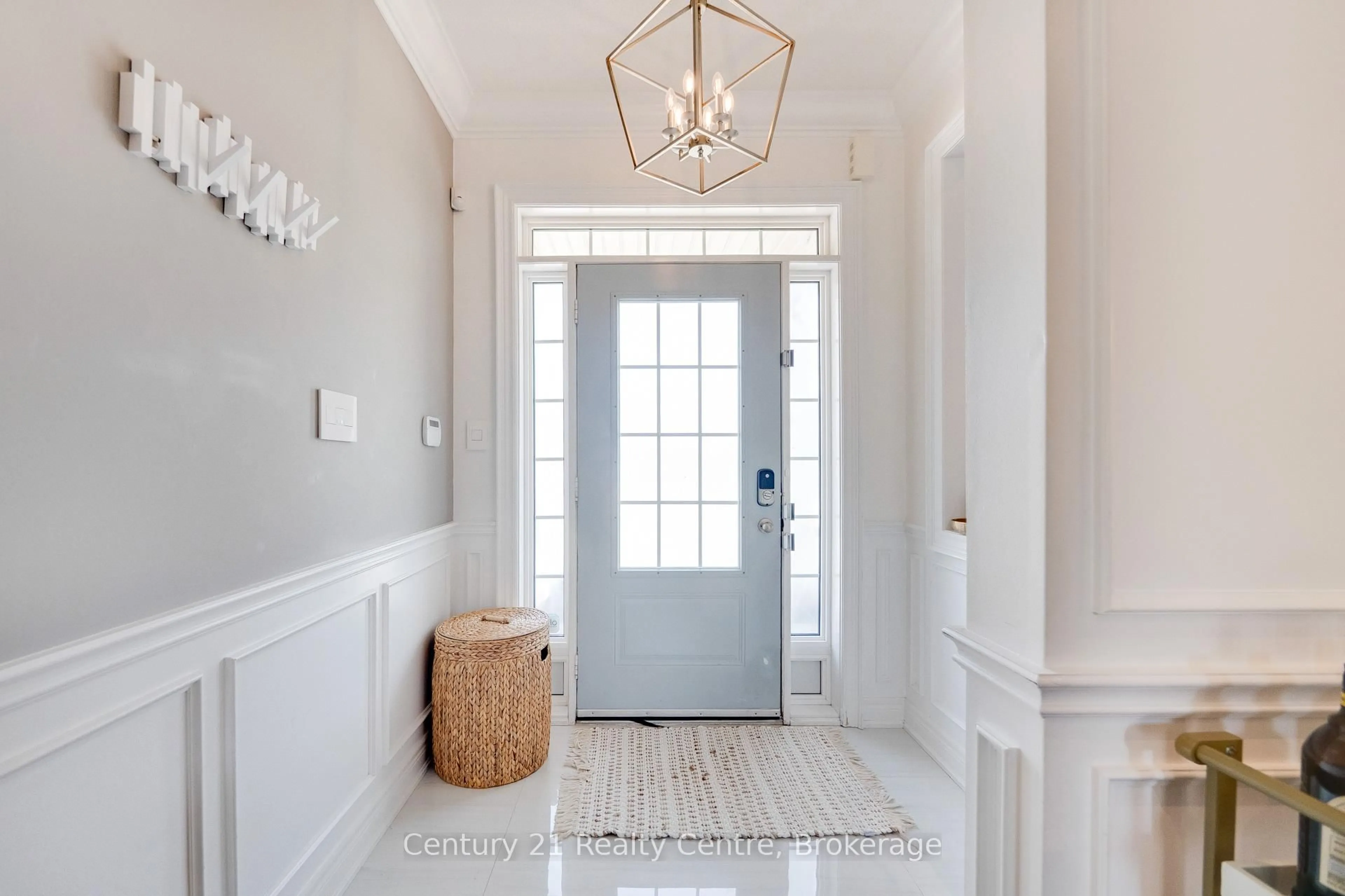 Indoor entryway for 741 Wettlaufer Terr, Milton Ontario L9T 8M8