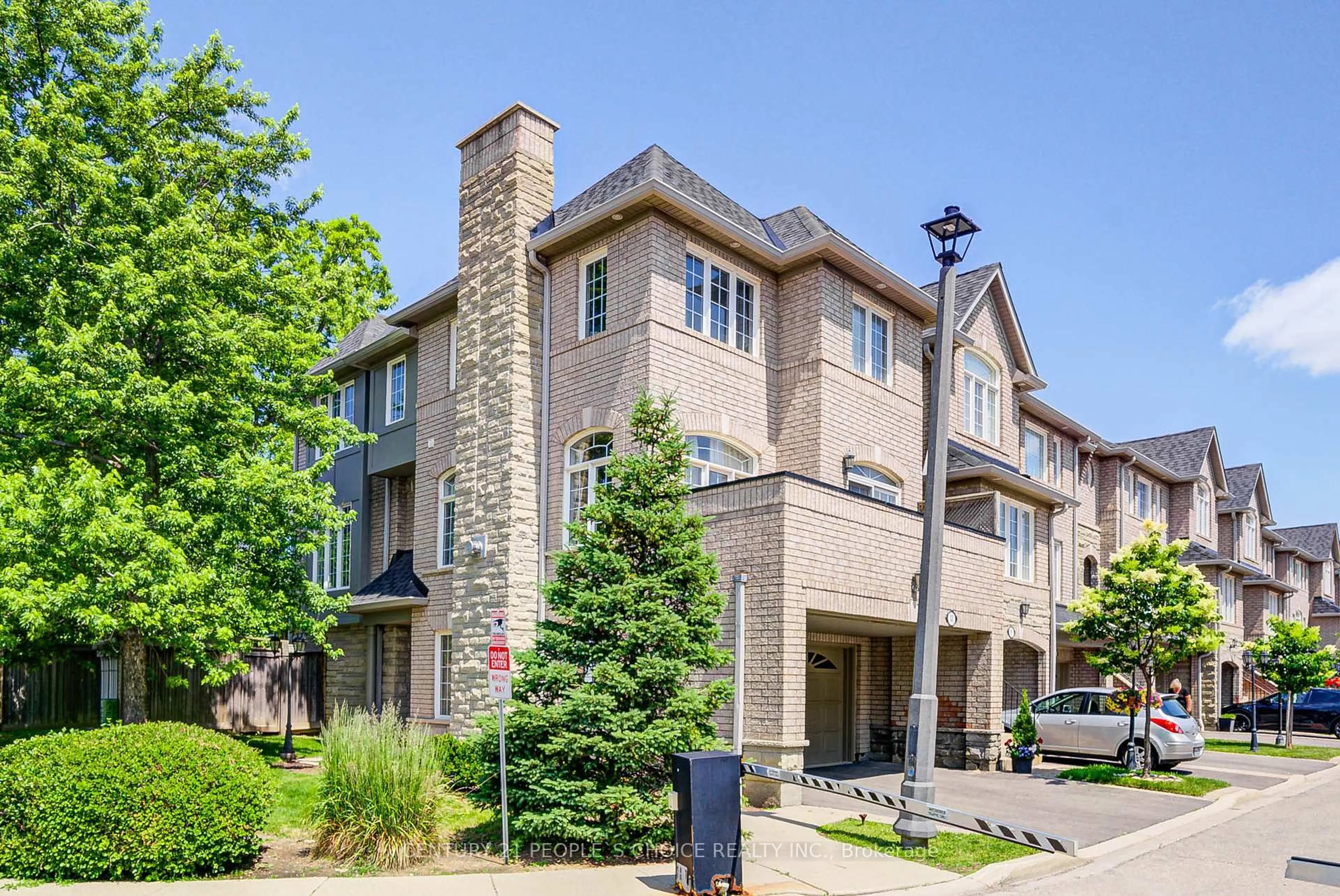 Unknown for 485 Bristol Rd #12, Mississauga Ontario L5R 4G2